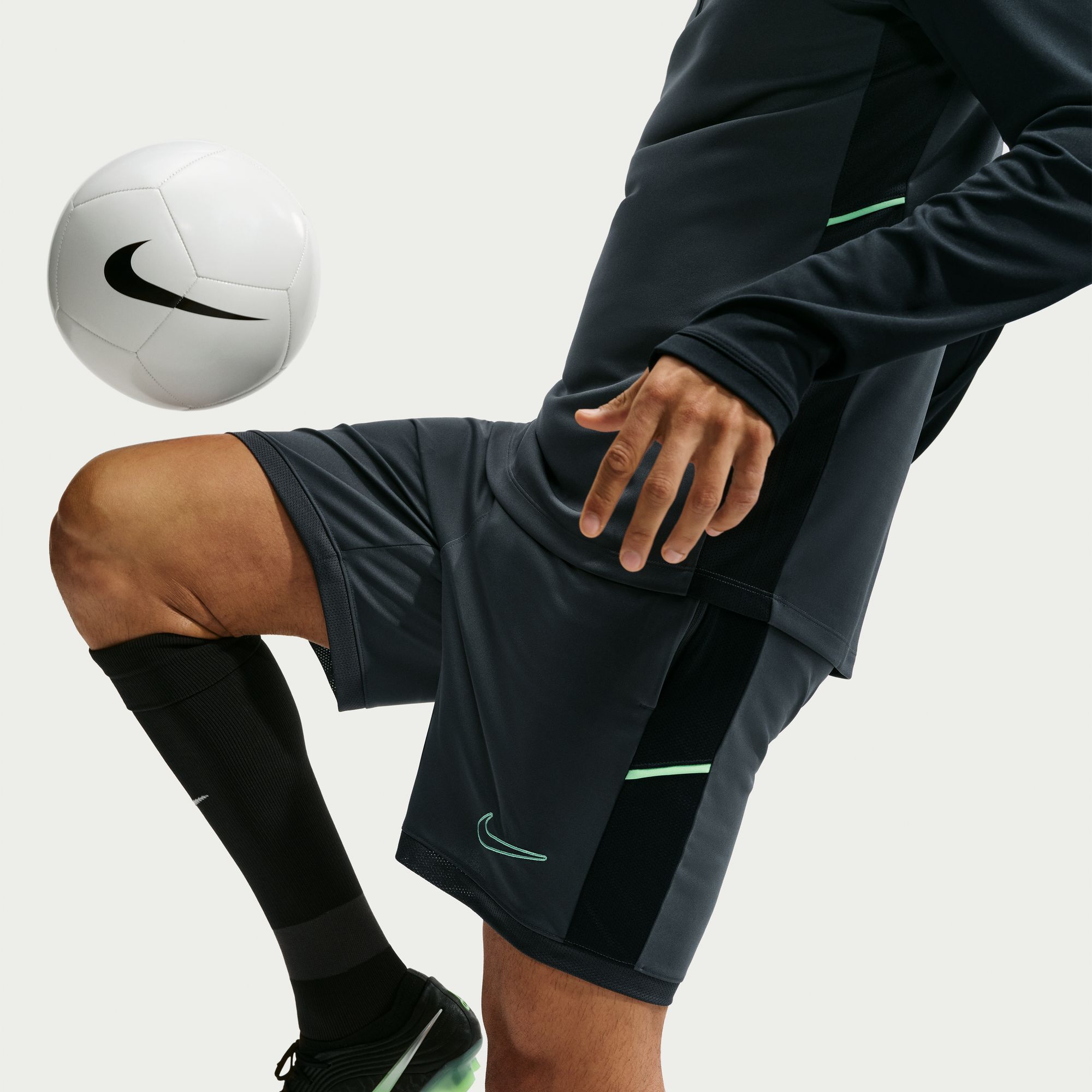 Nike Academy image number 4