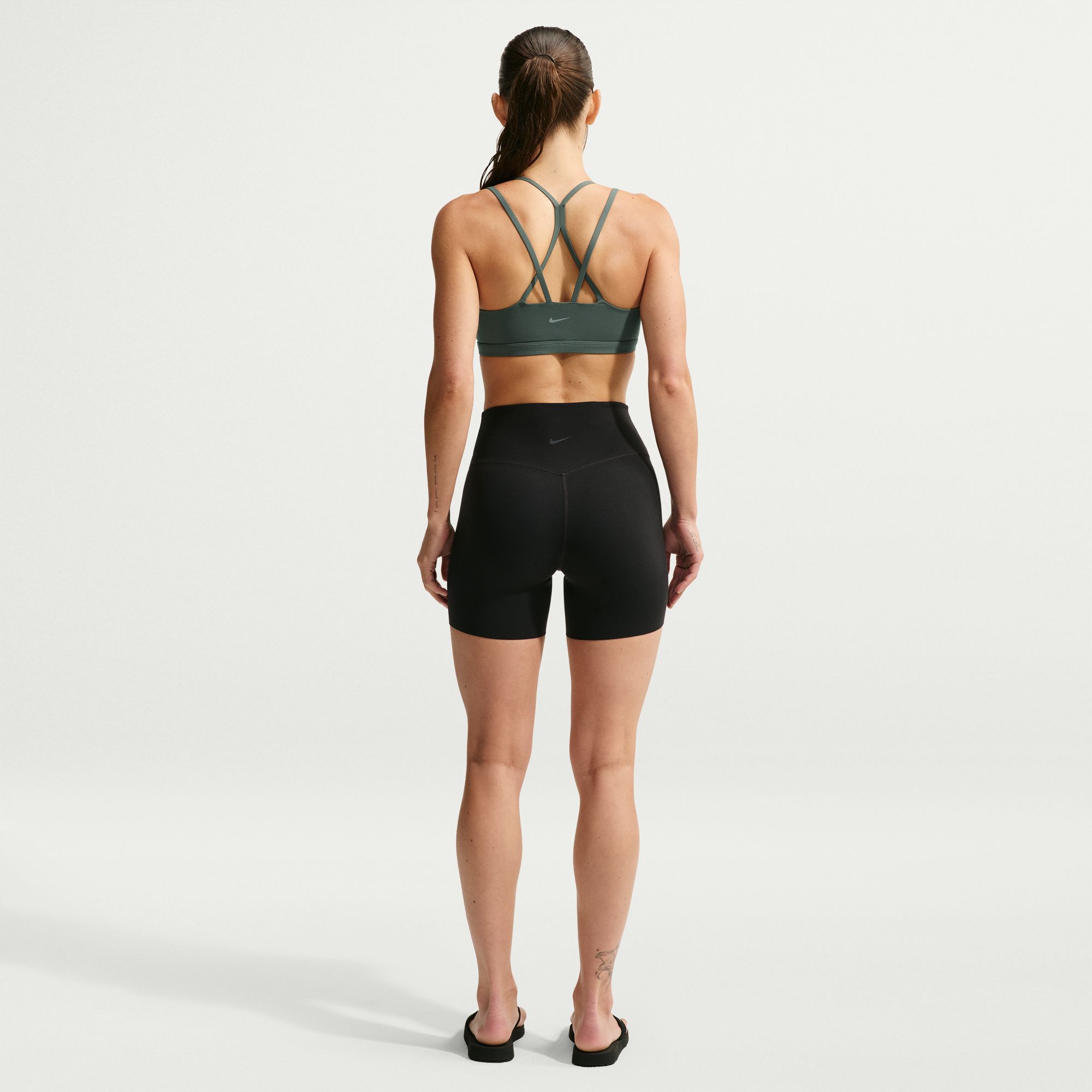 Nike Zenvy Strappy image number 1