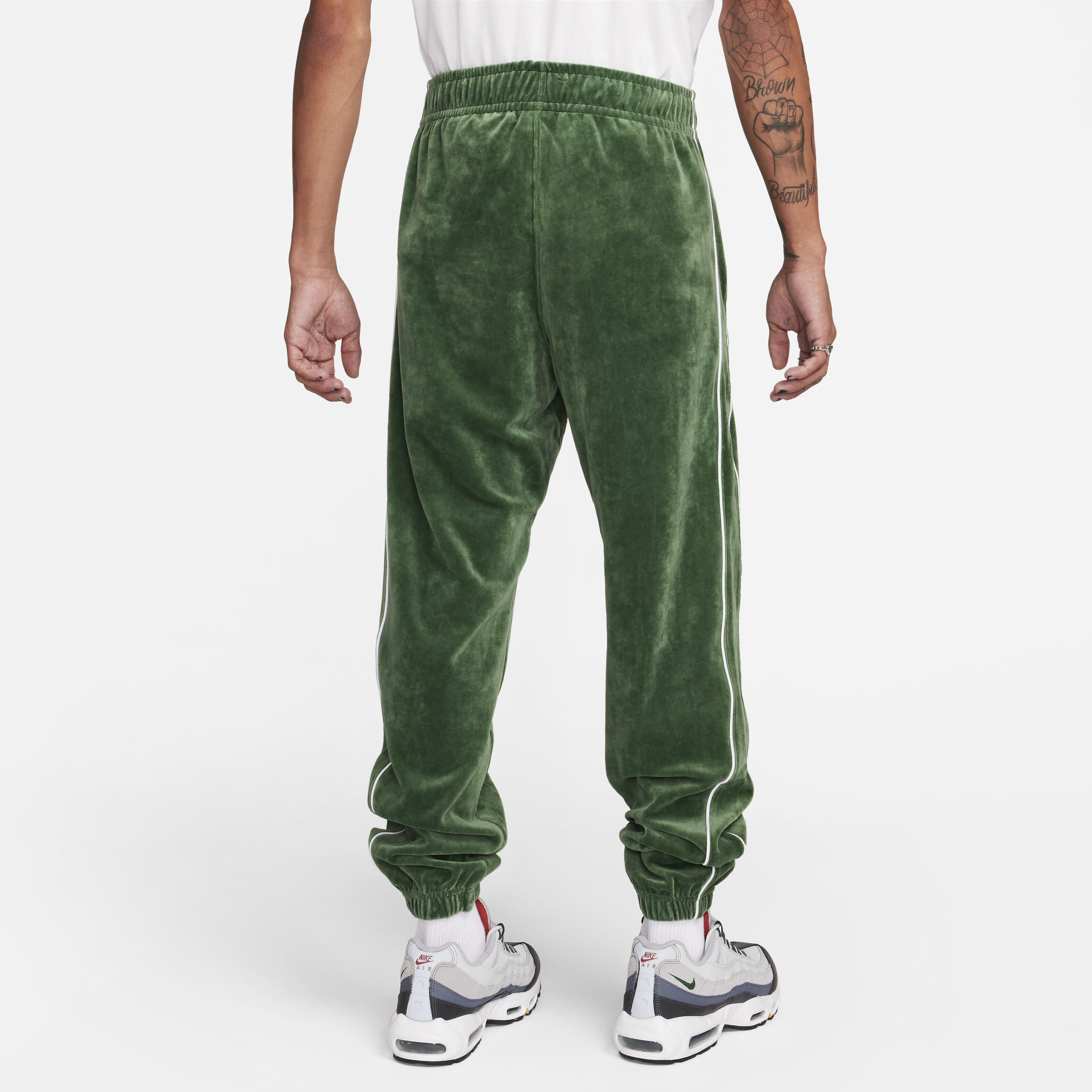 Nike Sportswear Club
