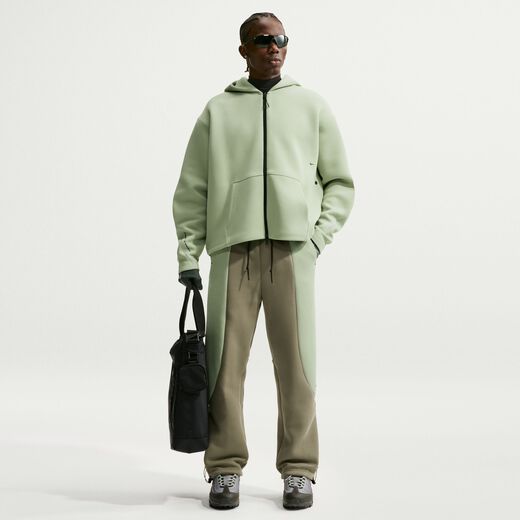 Nike Tech