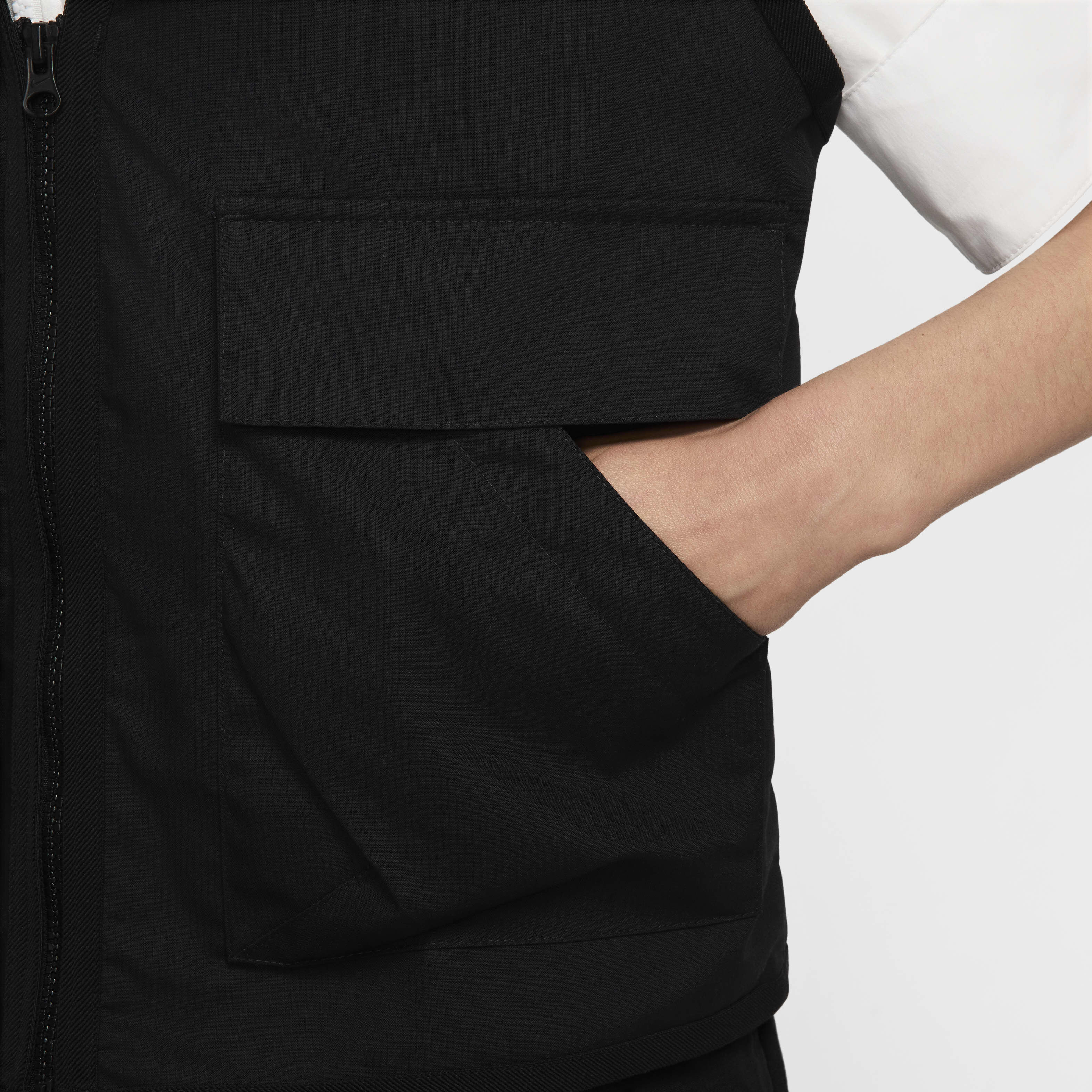 Nike Sportswear Essential image number 5