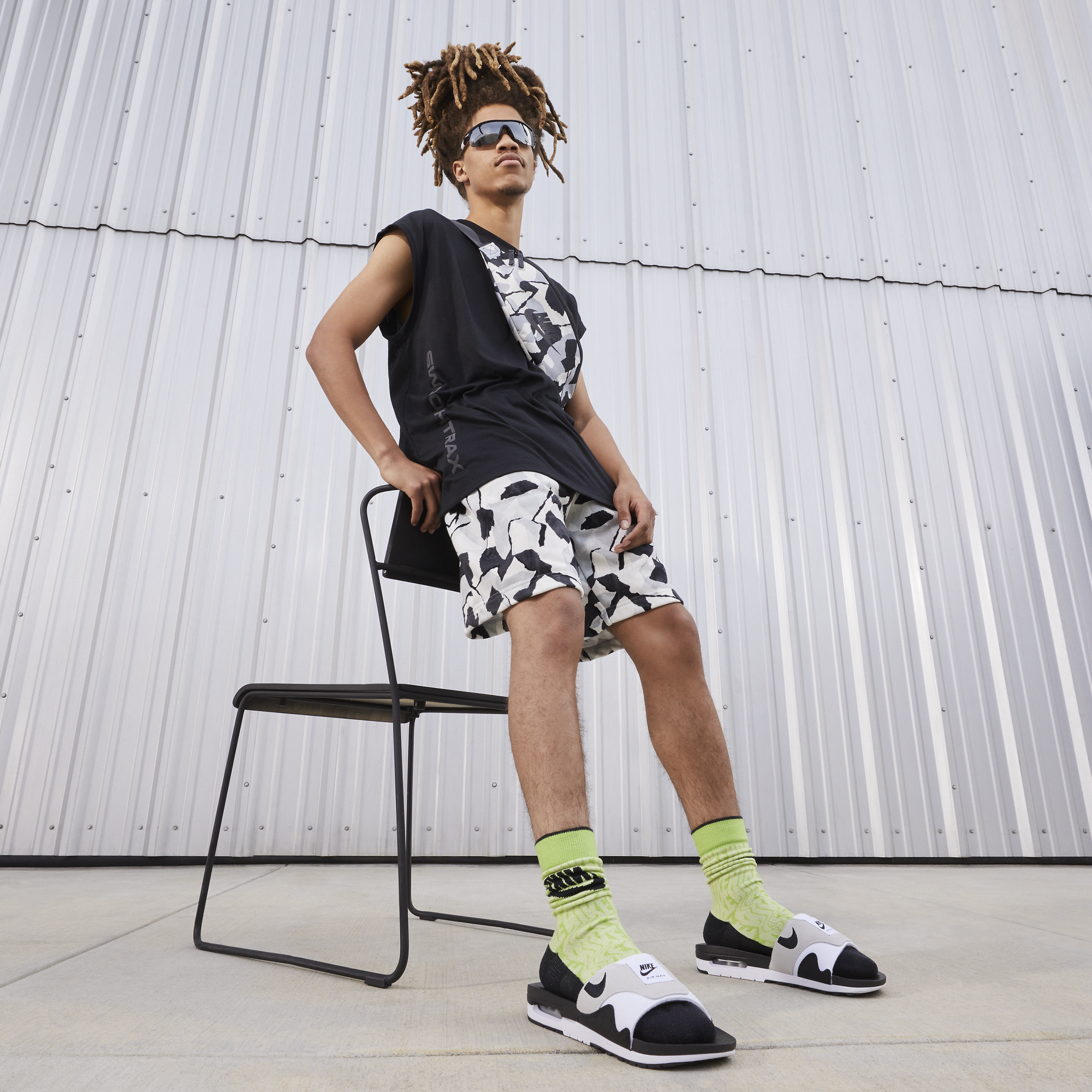 Nike air hotsell max slide sandals