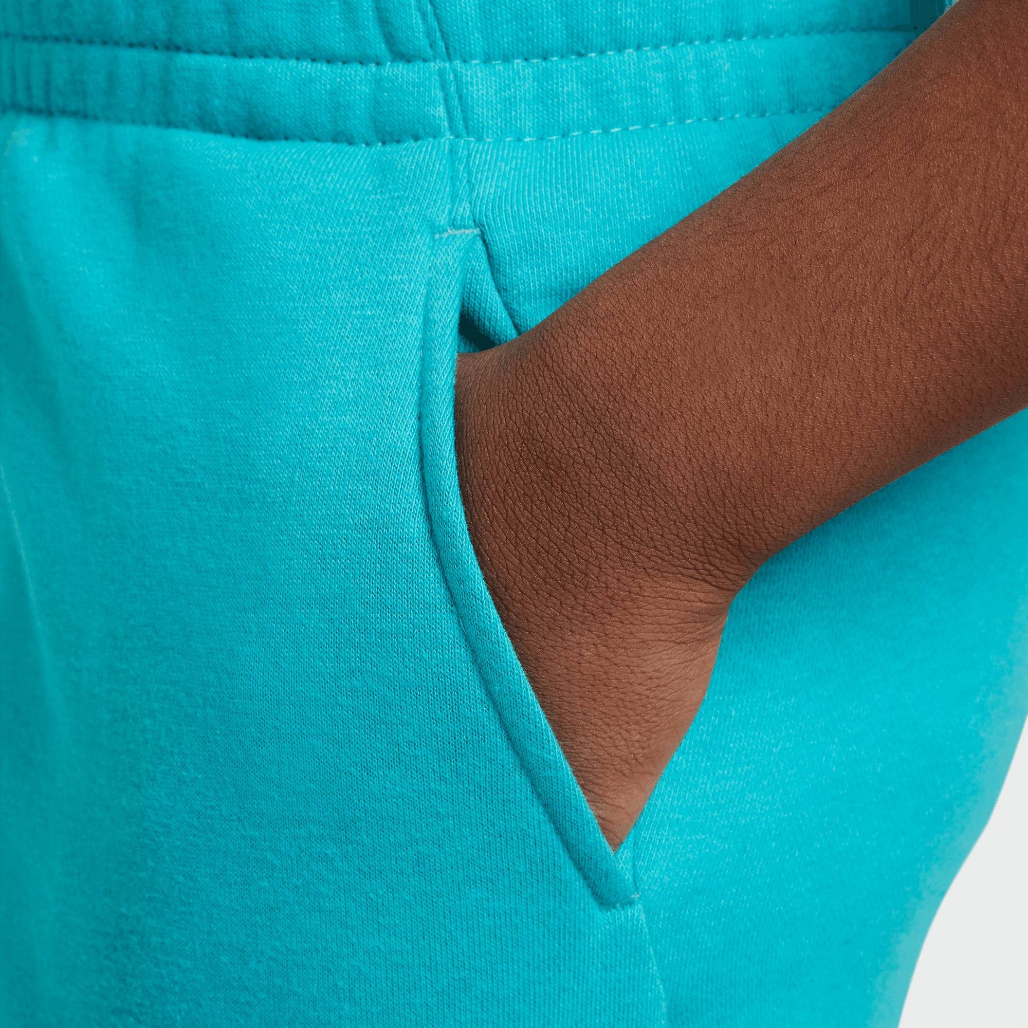 Nike Sportswear "Outside the Lines" image number 3