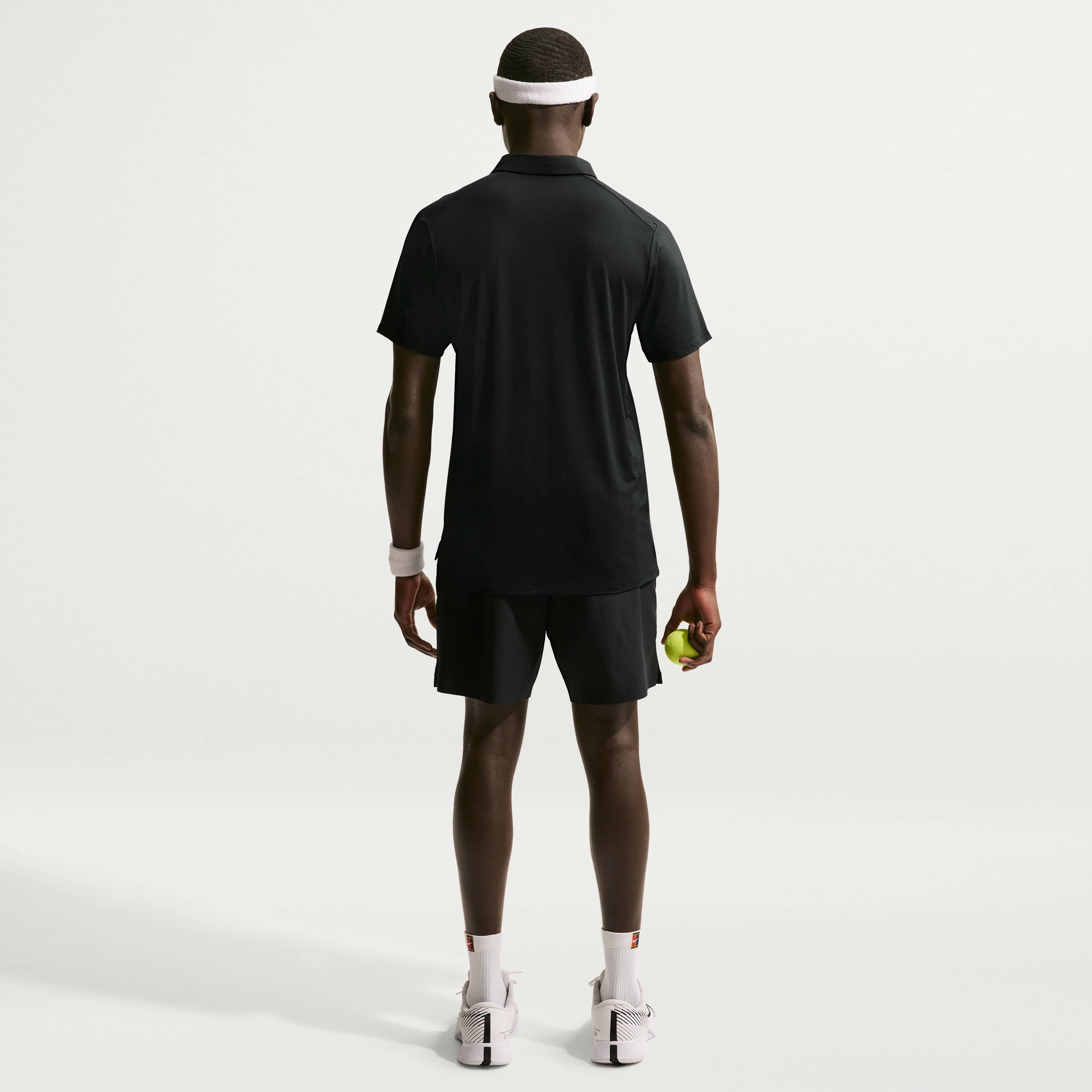NikeCourt Advantage image number 4