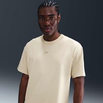 Nike Sportswear Premium Essentials