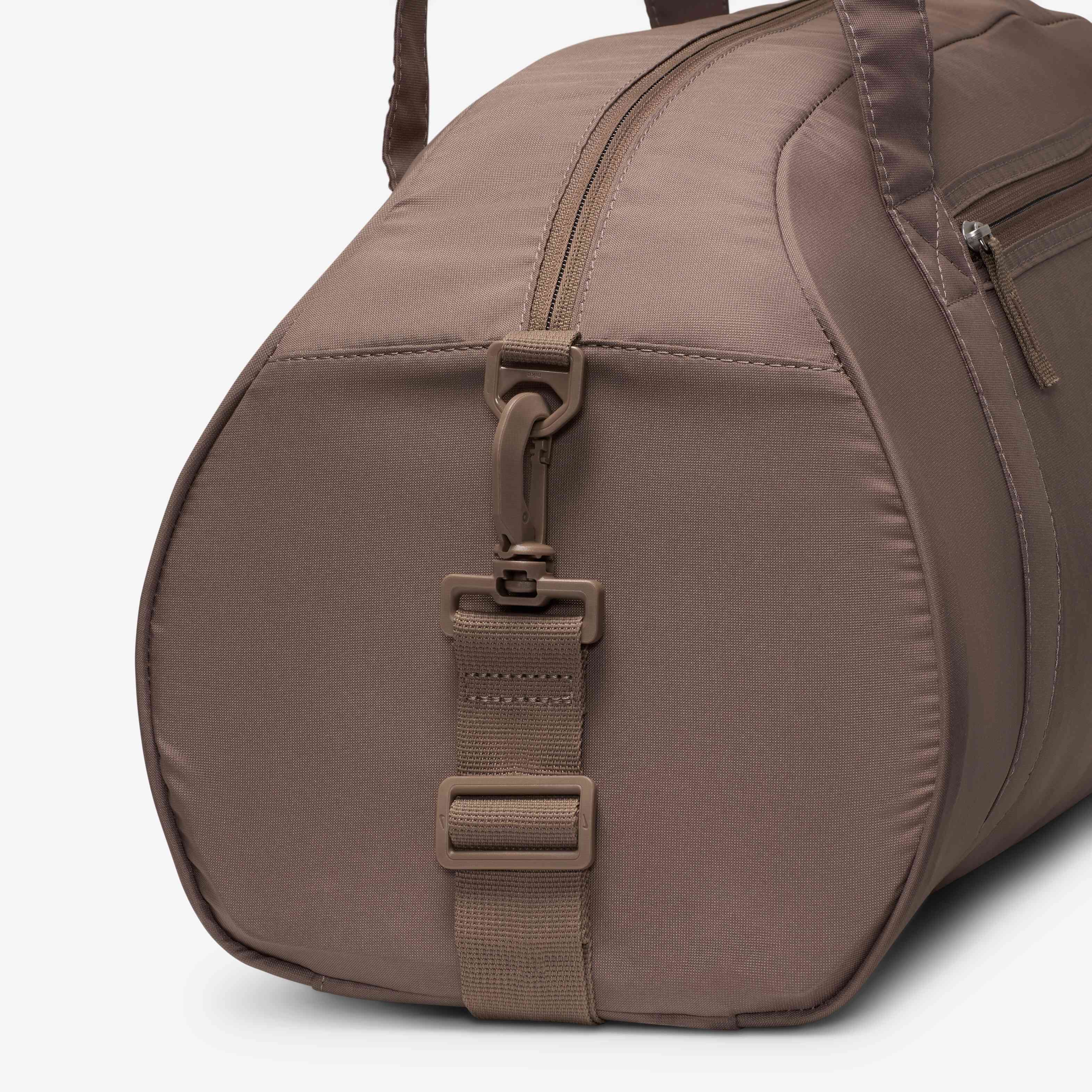 Nike Gym Club image number 7