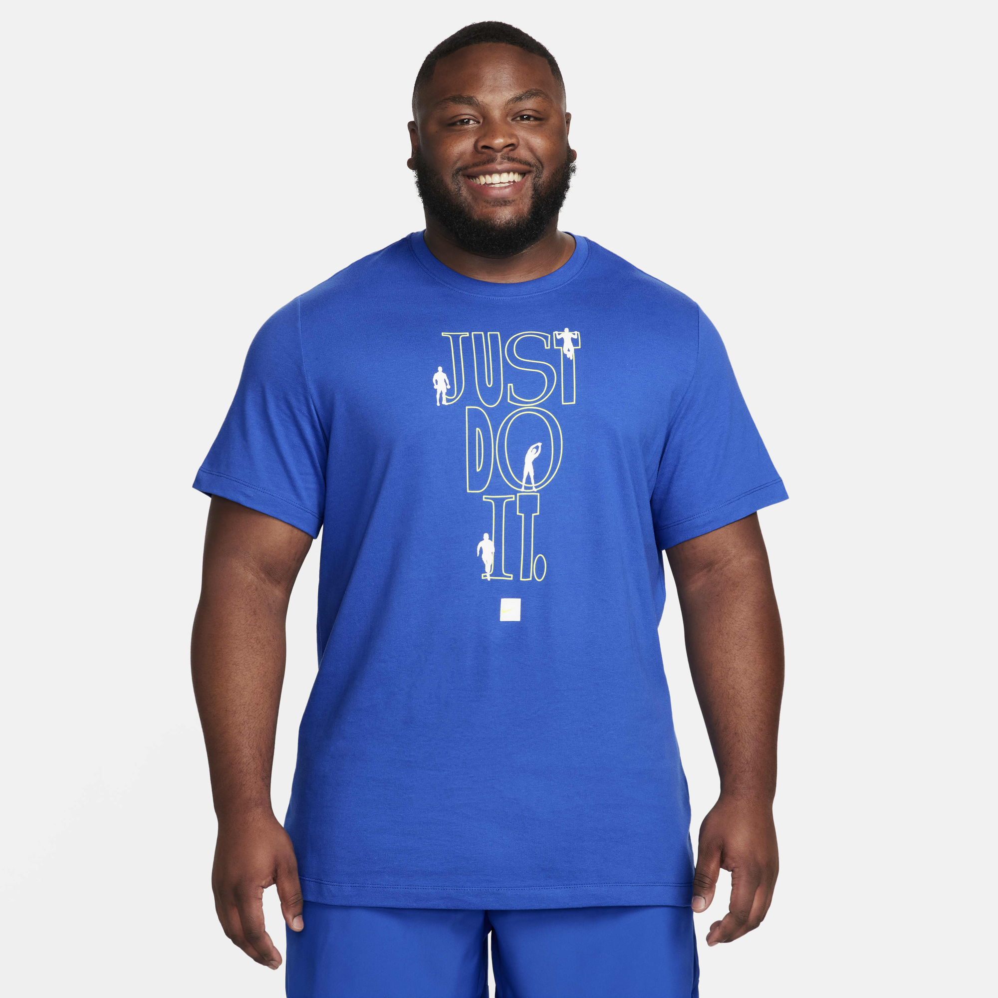 Shop Nike Men s Fitness T Shirt Nike UAE