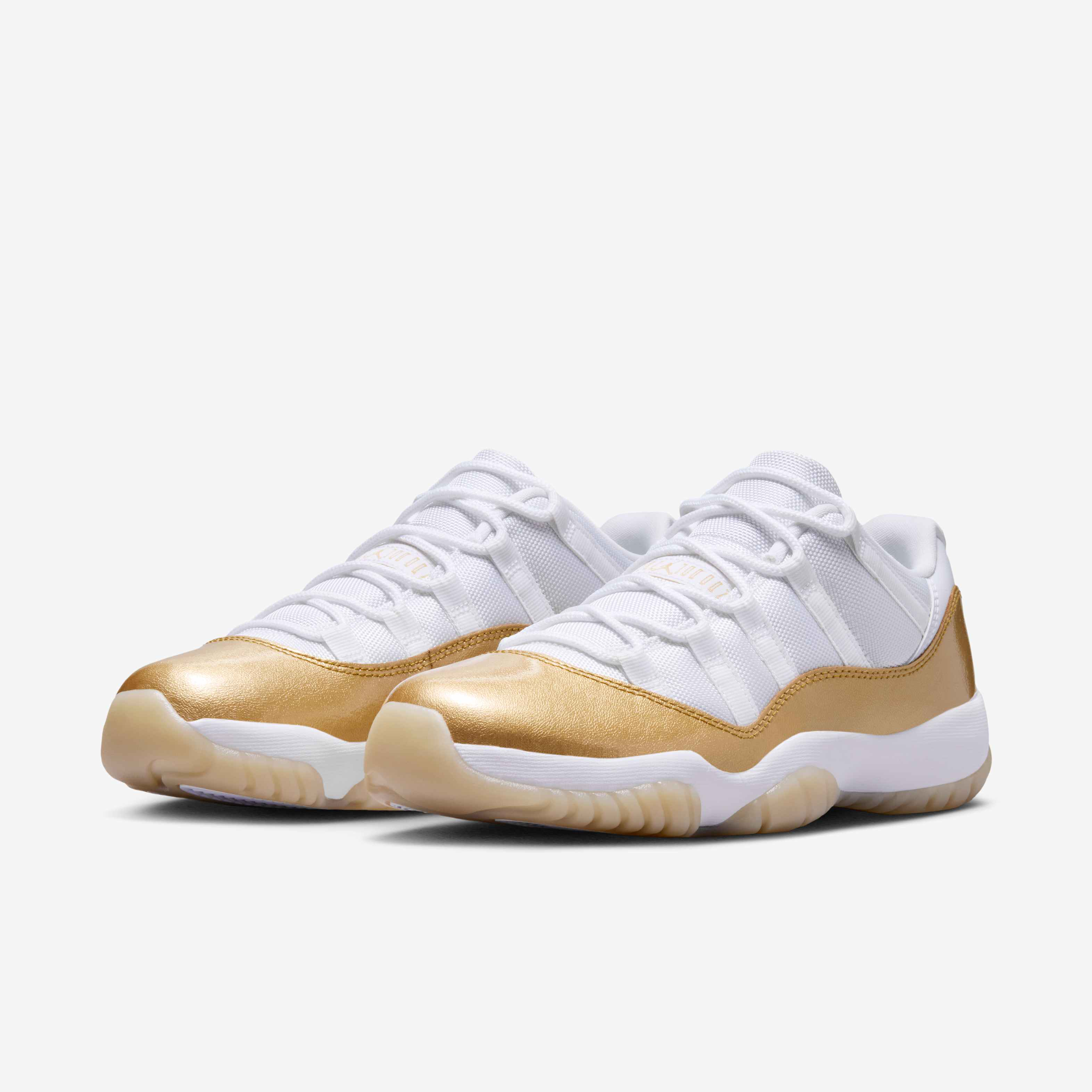 Air Jordan 11 Low 'Mother's Day' image number 4