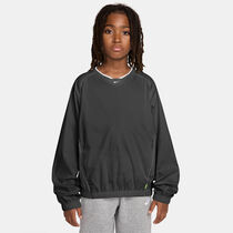 نايكي سبورتسوير