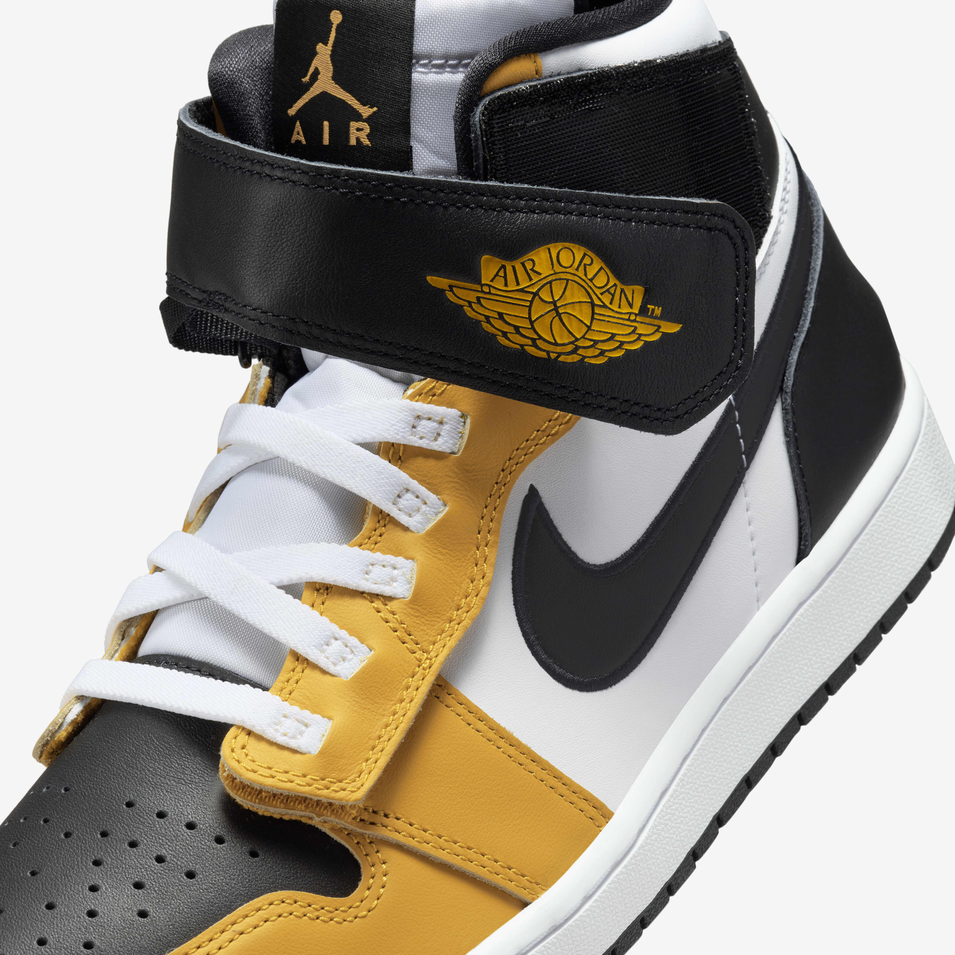 Air Jordan 1 Hi FlyEase image number 6