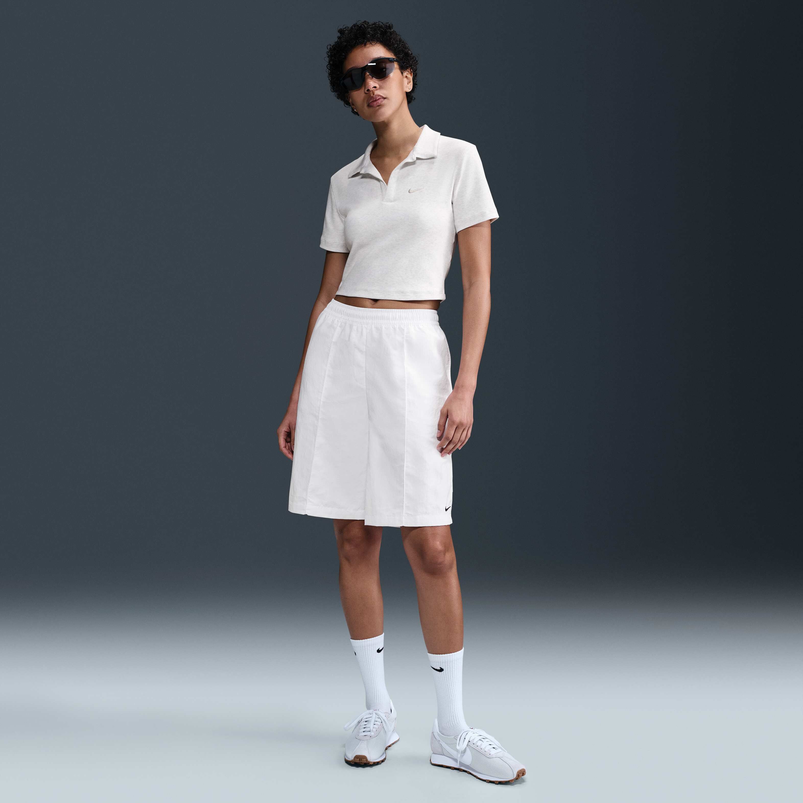 Nike Sportswear Essential image number 3