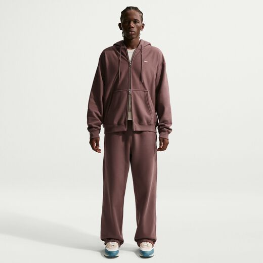 Nike Solo Swoosh