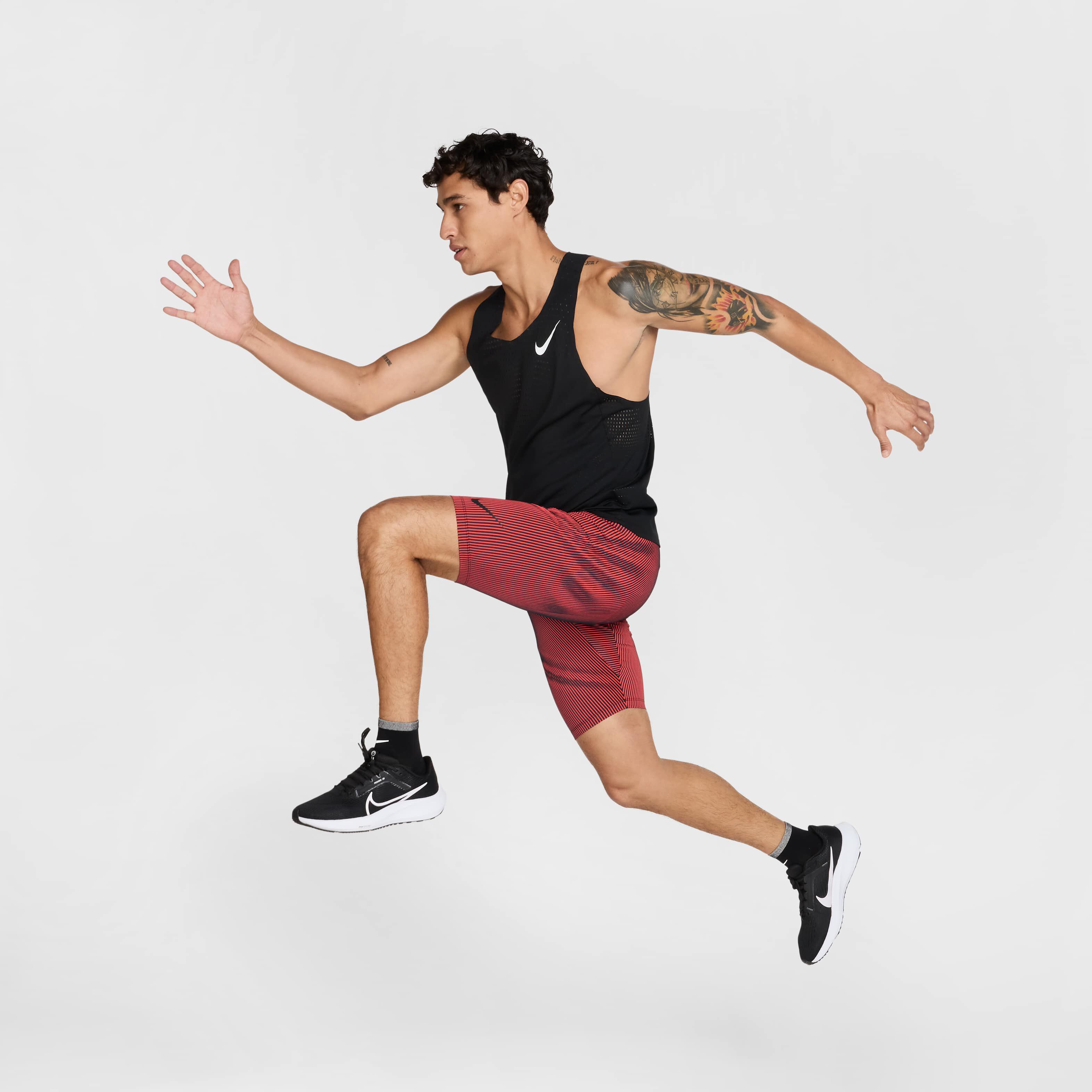 Nike AeroSwift image number 6