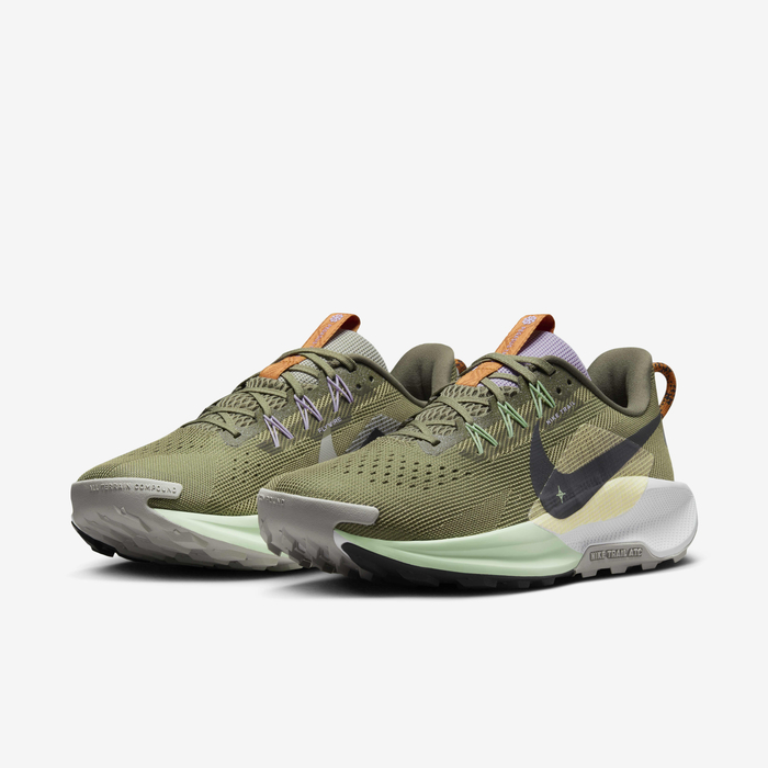 Nike Pegasus Trail 5 image number 4 Nike Pegasus Trail 5 image number 4