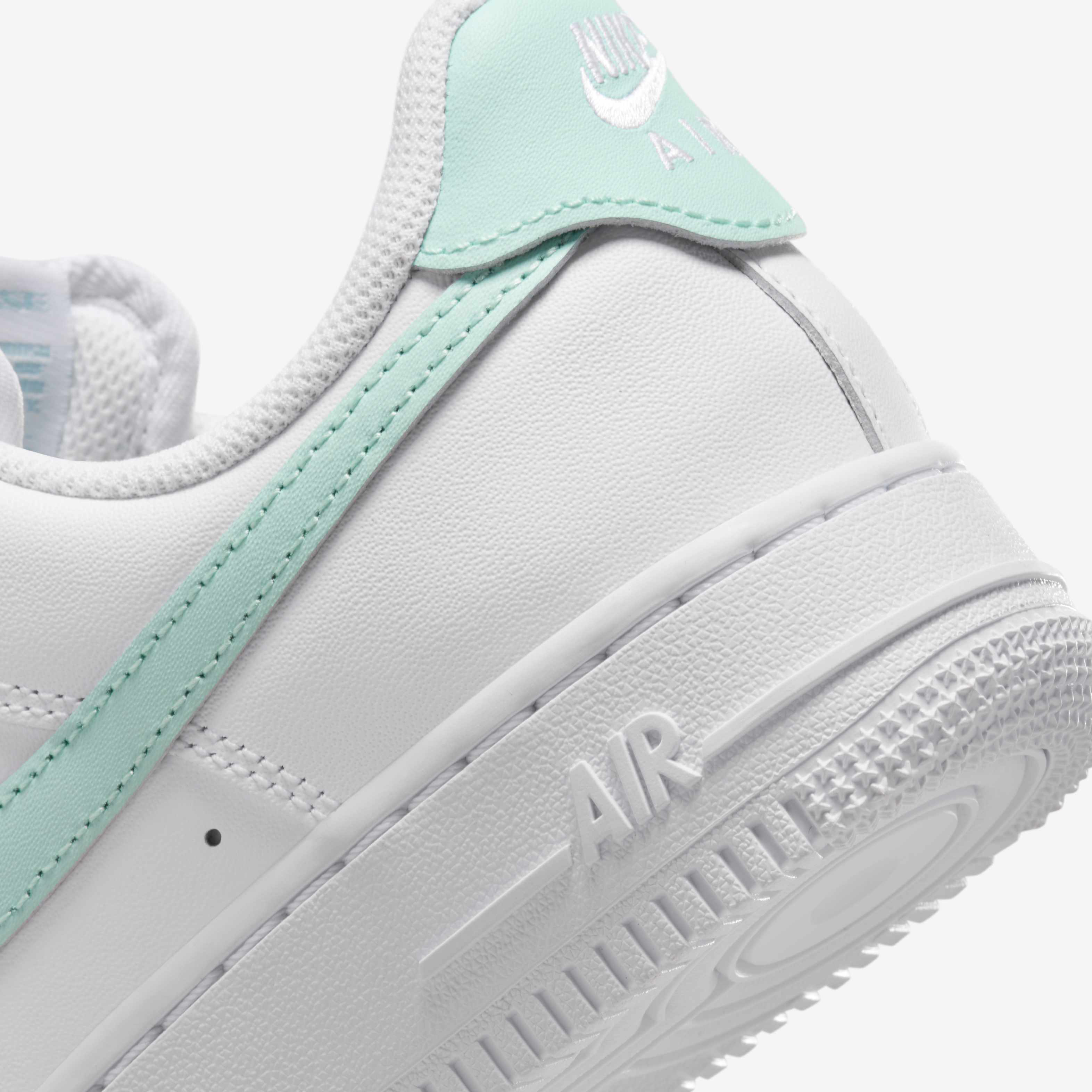 Nike Air Force 1 '07 EasyOn image number 8