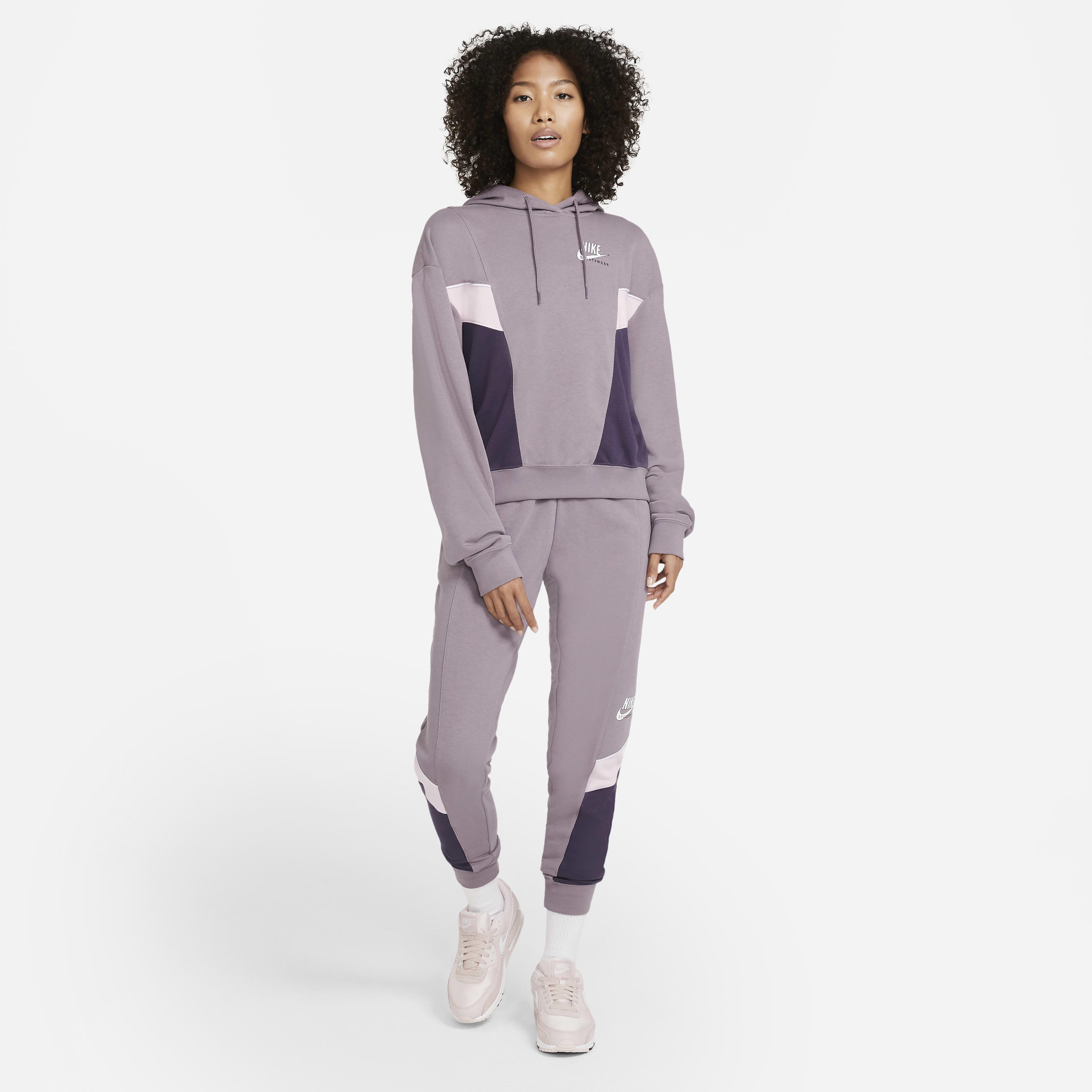 نايكي سبورتسوير هيريتيج image number 4