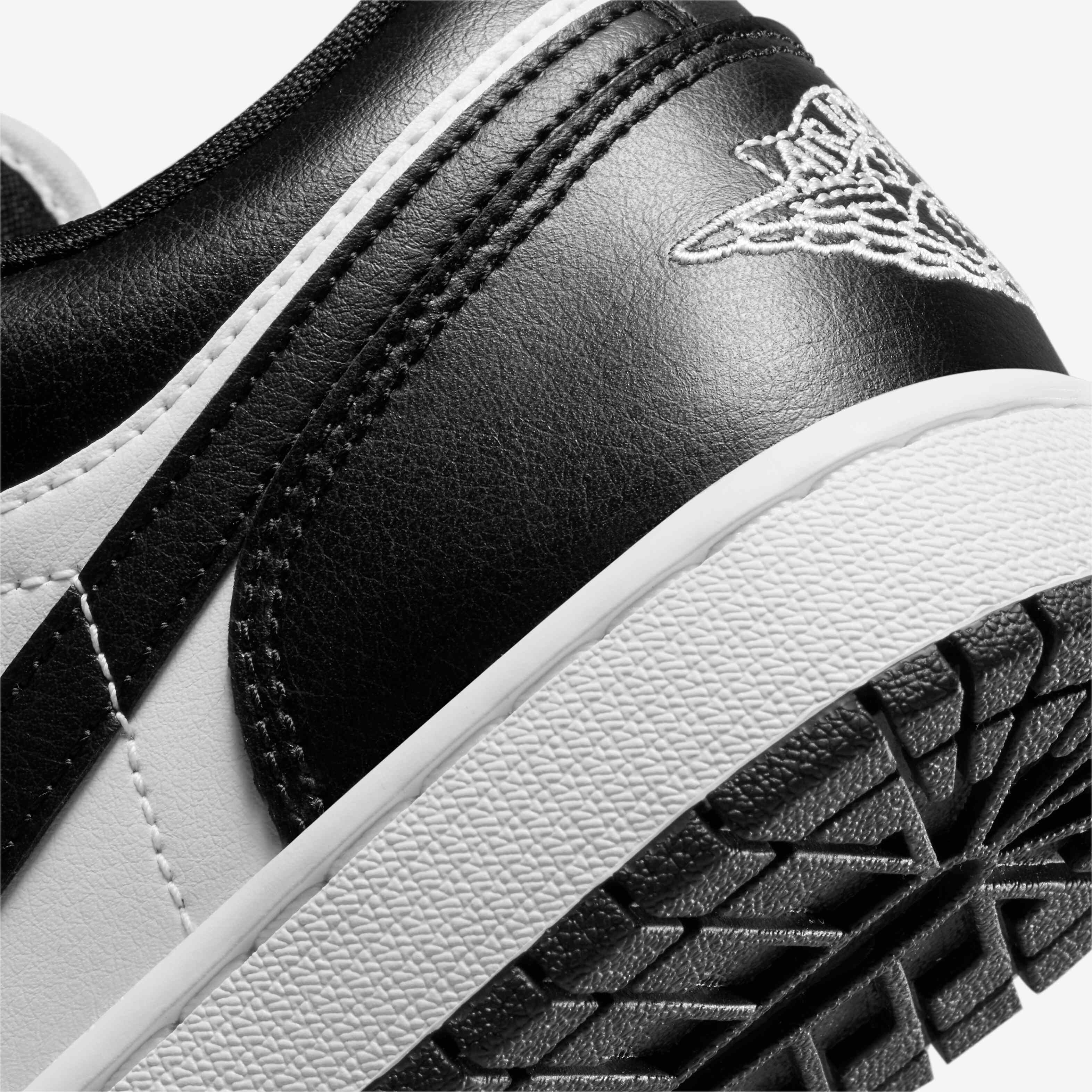 Air Jordan 1 Low Shoes image number 7