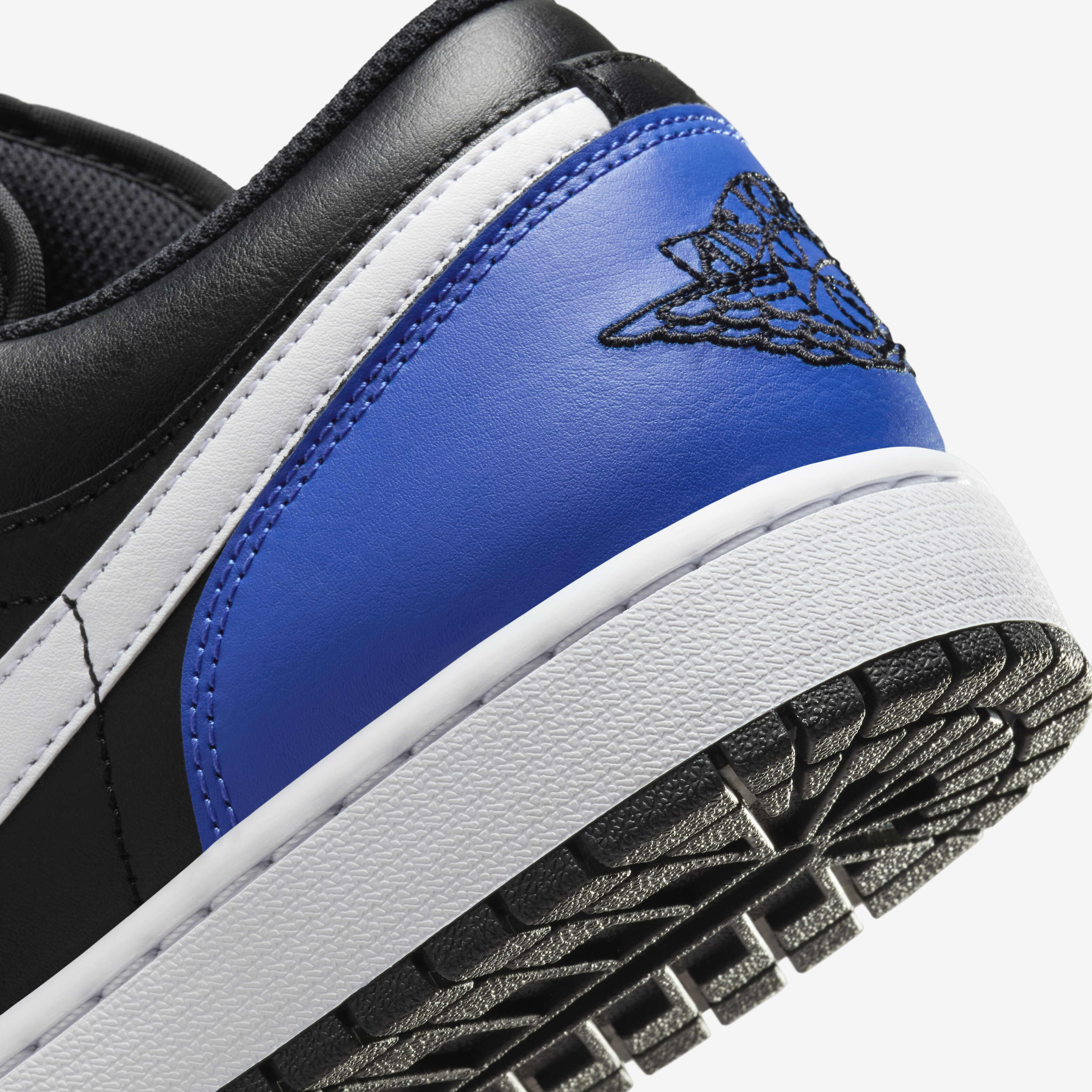 Nike air jordan 1 low royal toe on sale