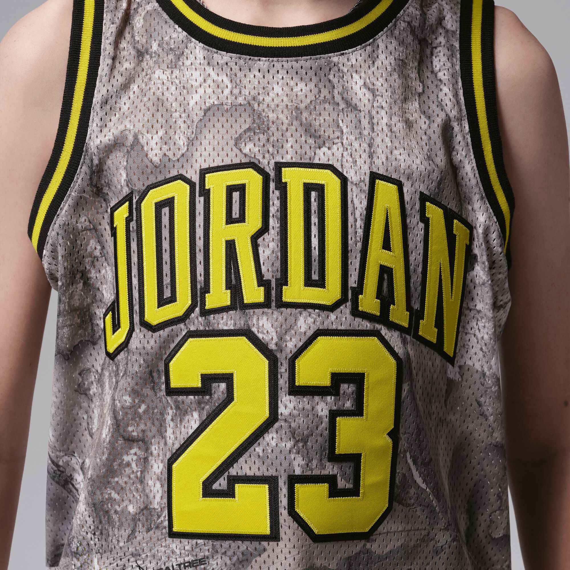 Jordan image number 3