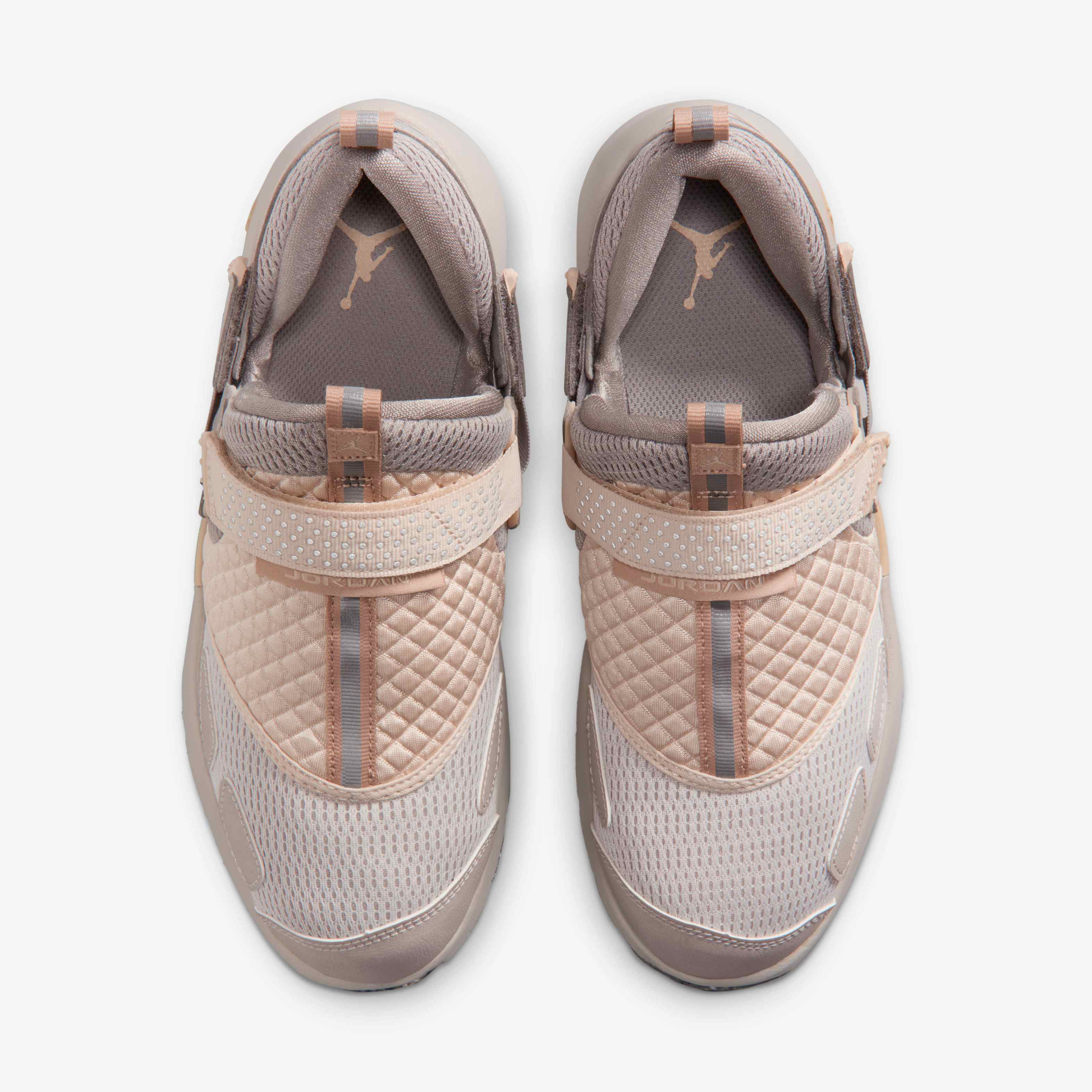 Jordan Trunner LX image number 3