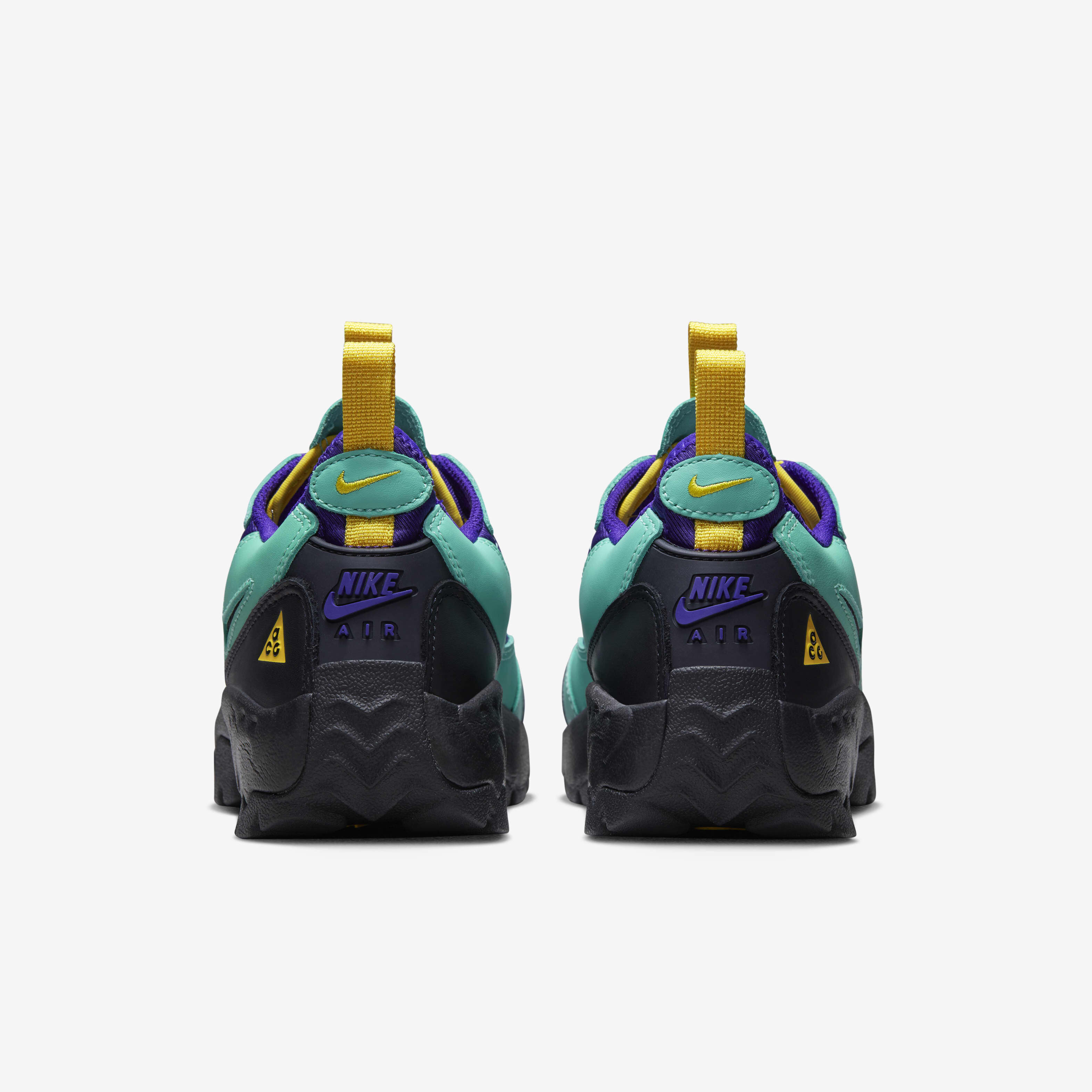 نايكي اي سي جي اير مادا image number 5