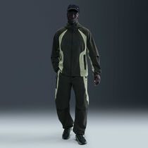 Nike Tech