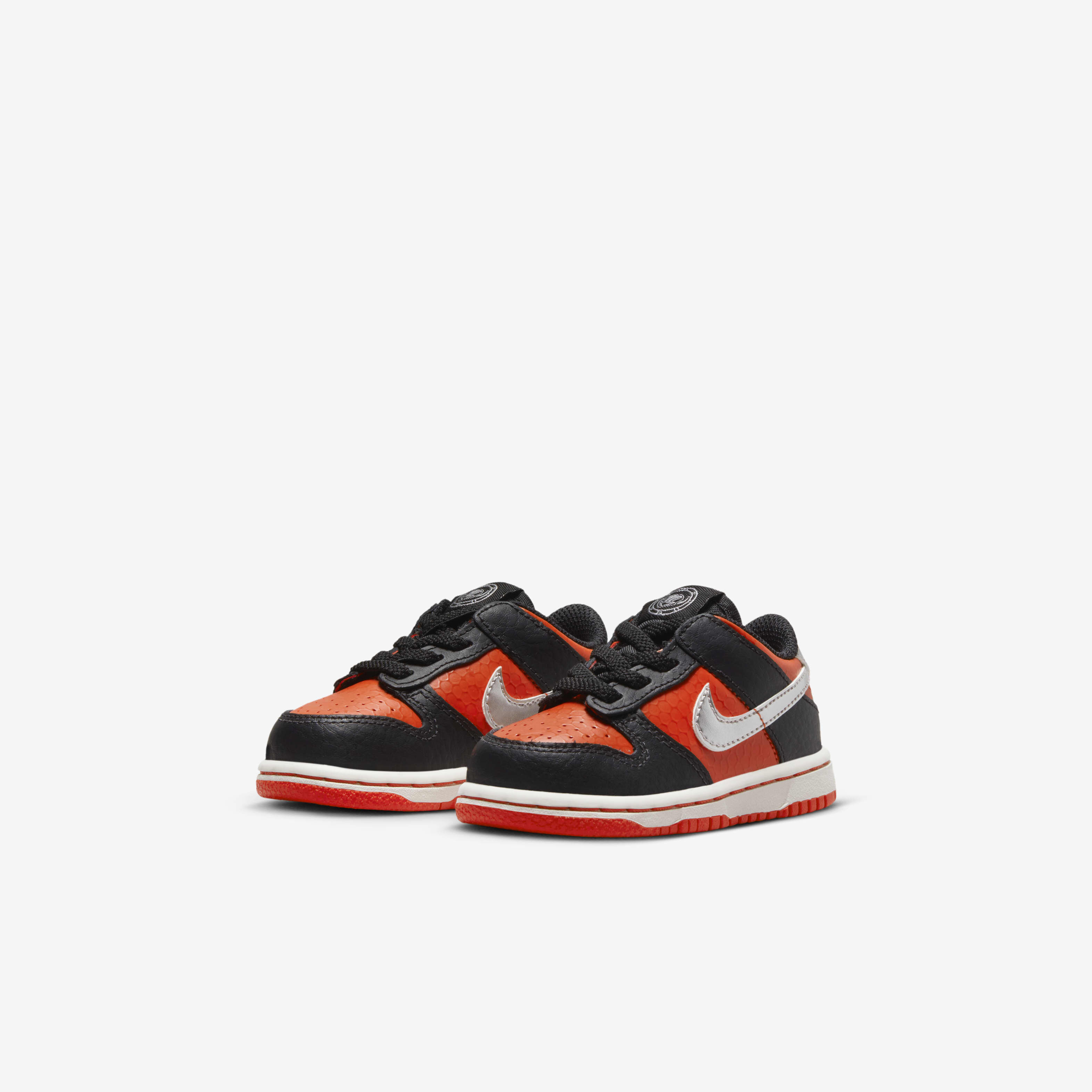 Nike Dunk Low image number 4
