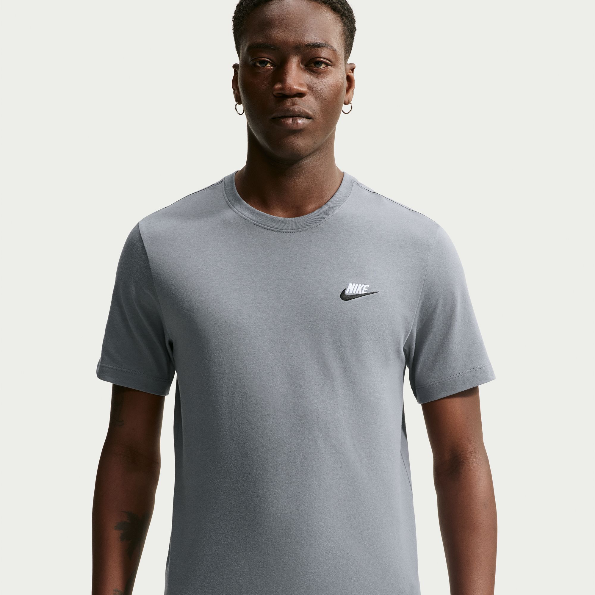 Nike Sportswear Club image number 2