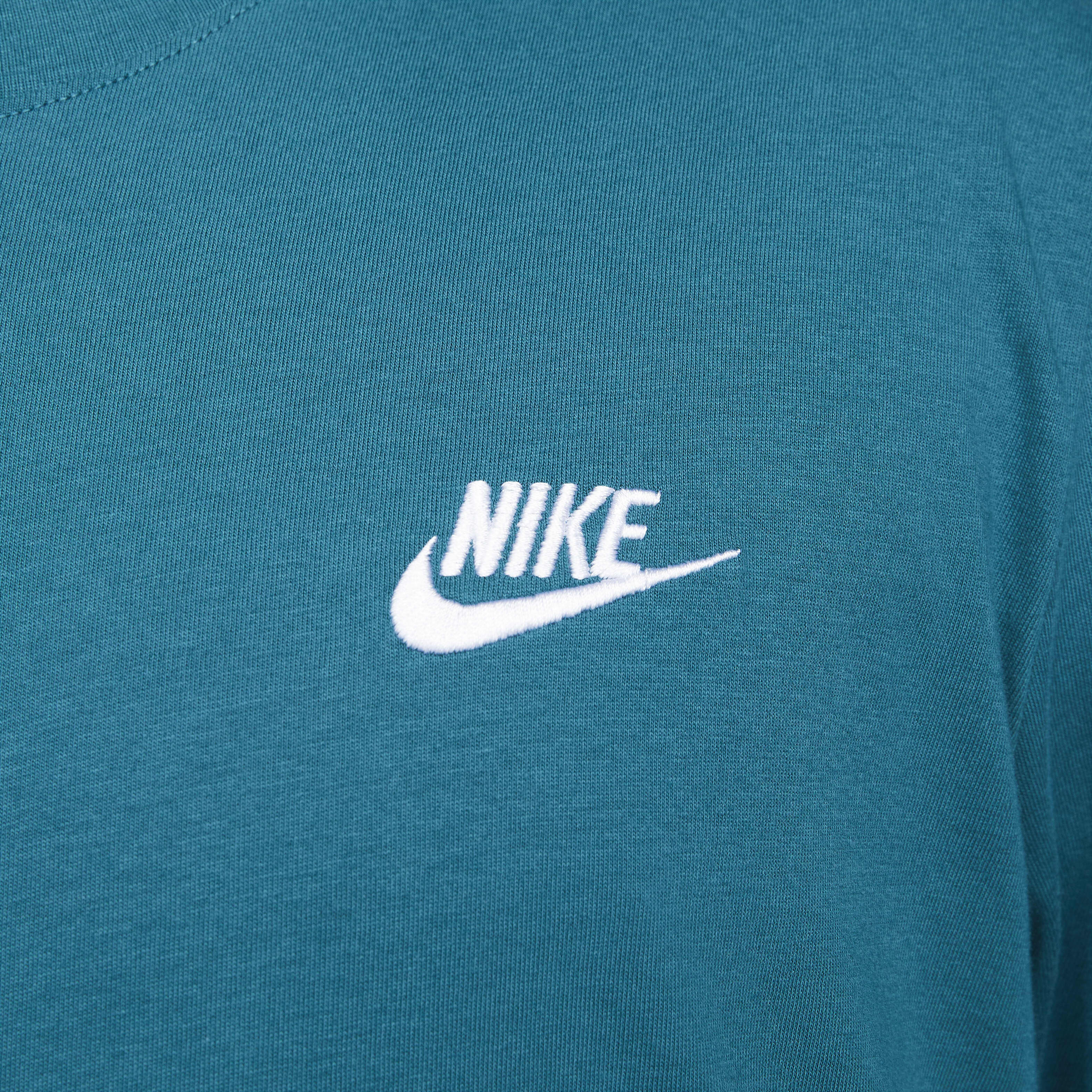 Nike Sportswear Club image number 3
