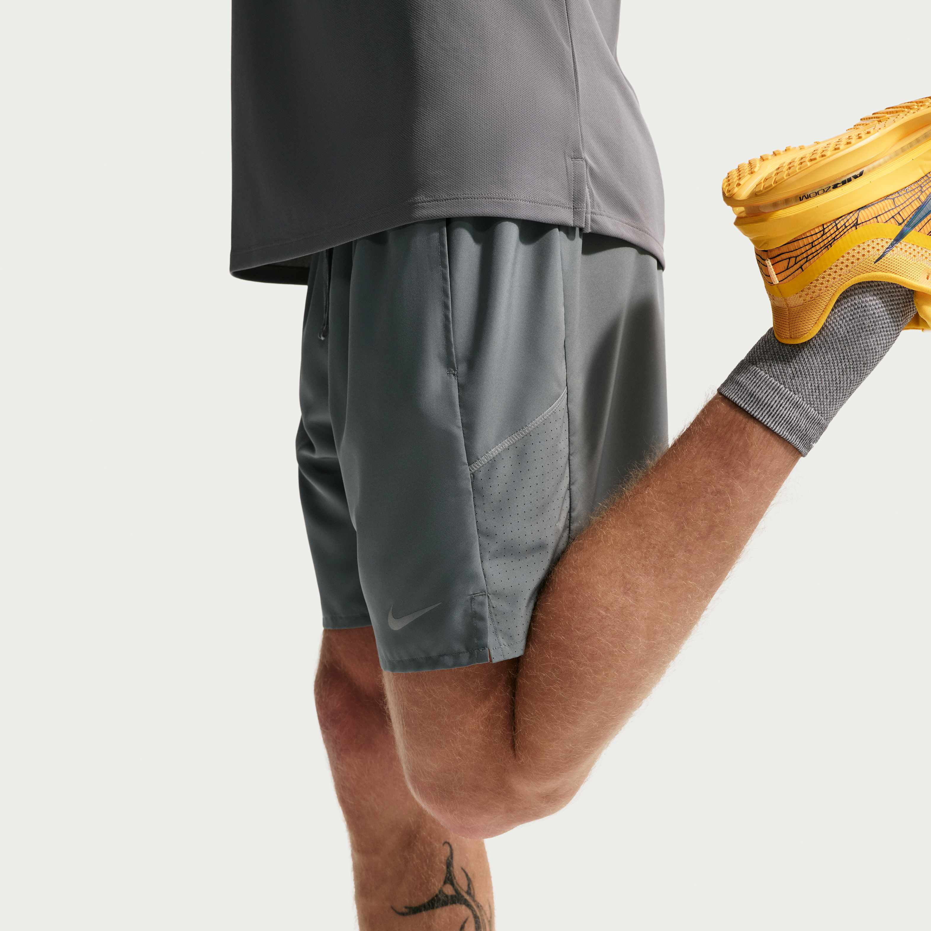 Nike Miler image number 3