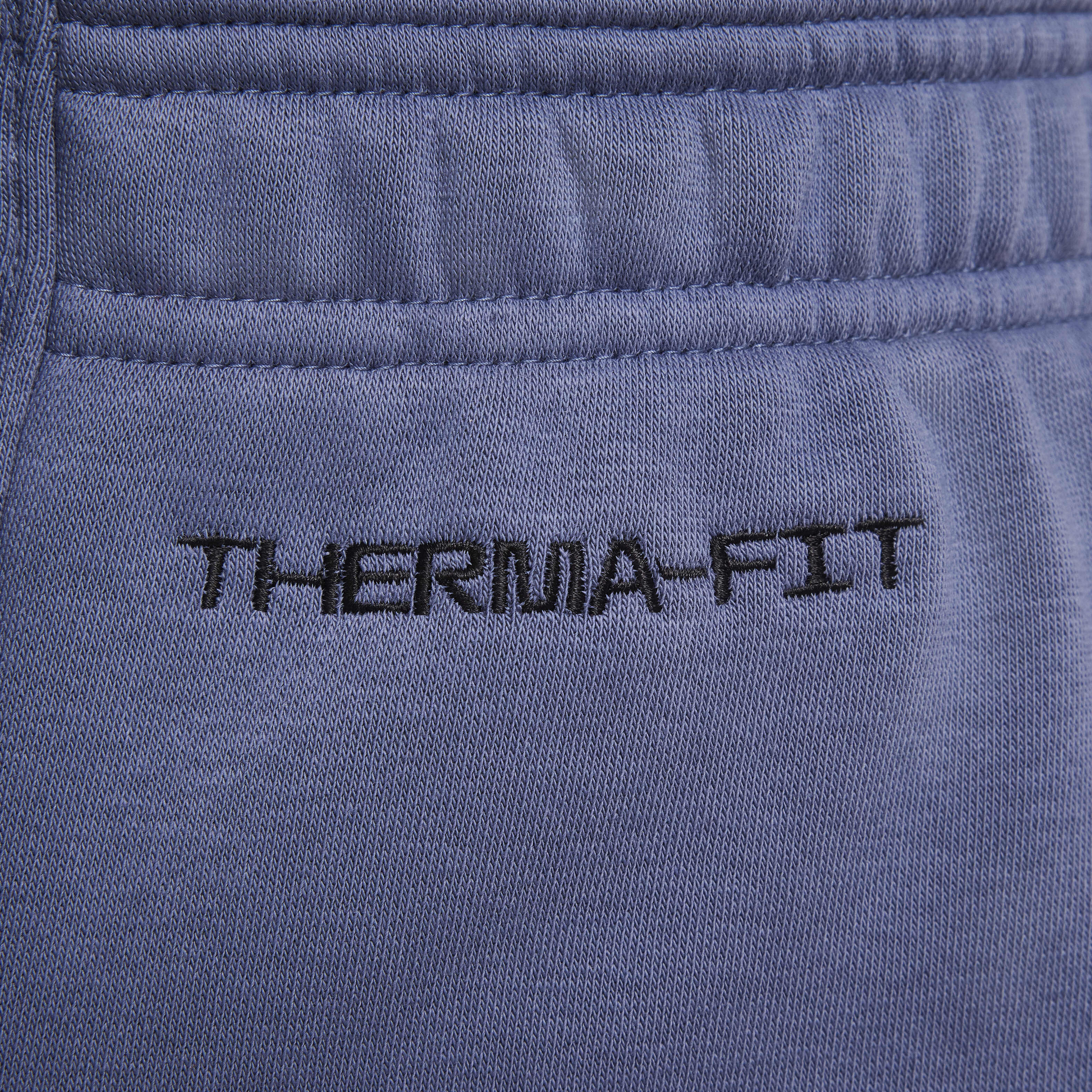 LeBron Standard Issue image number 7