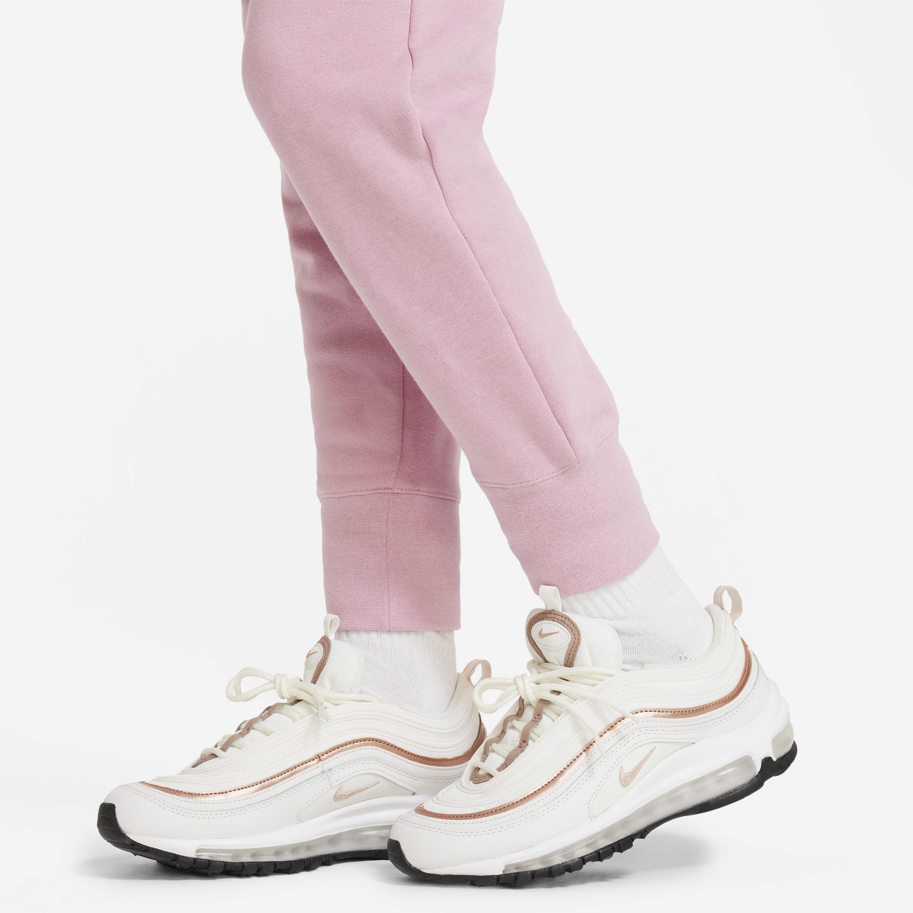 نايكي سبورتسوير image number 4