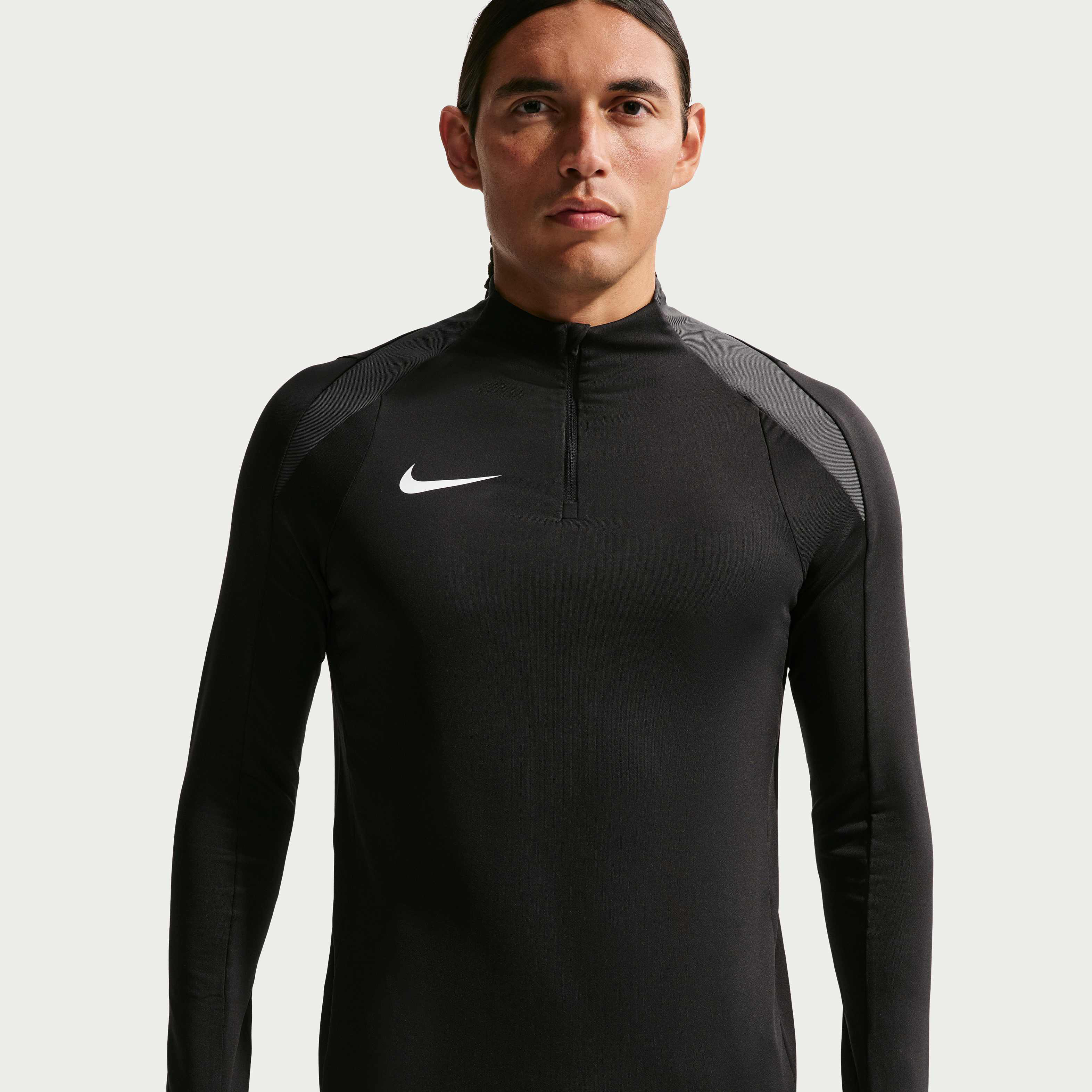 Nike Strike image number 0