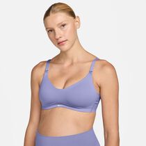 نايكي اليت مينامليست (متوسطة)