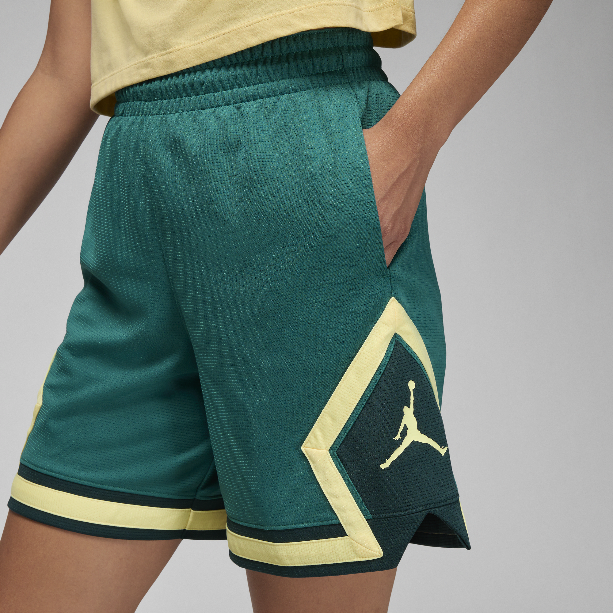 Jordan flight new arrivals diamond shorts gold
