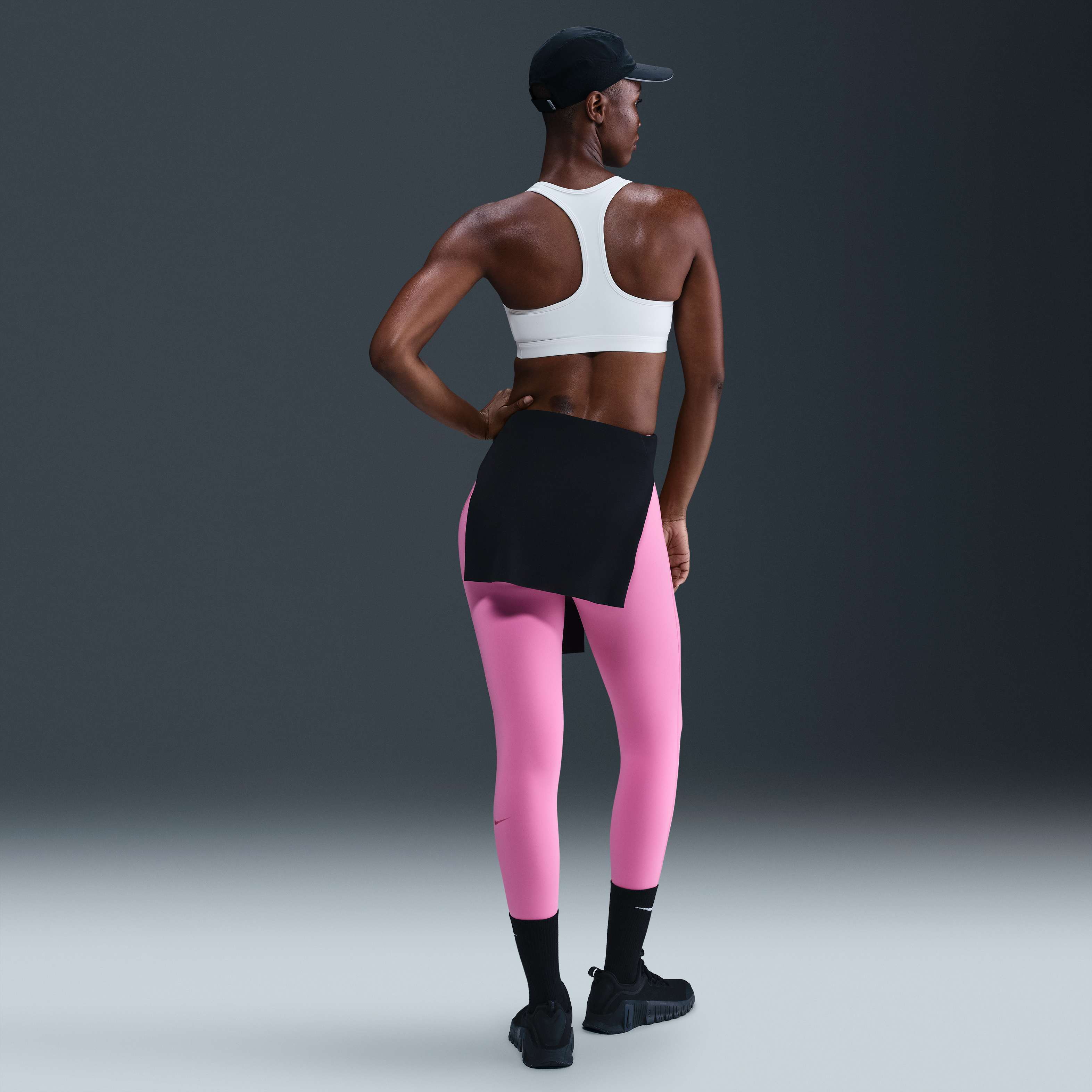 نايكي سووش ميديوم سبورت image number 4