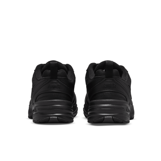 Nike air 2025 monarch size 39