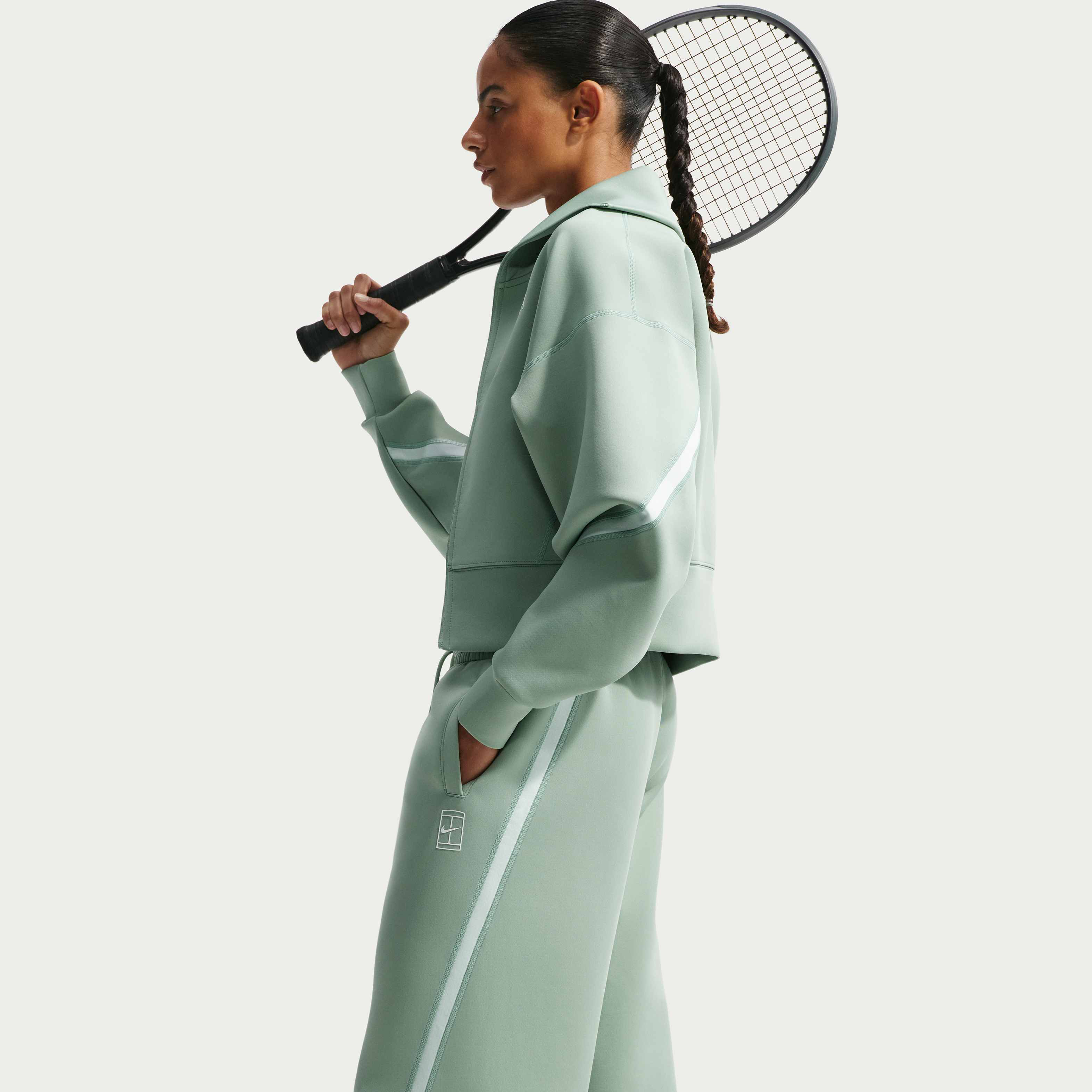 Nike Advantage image number 3