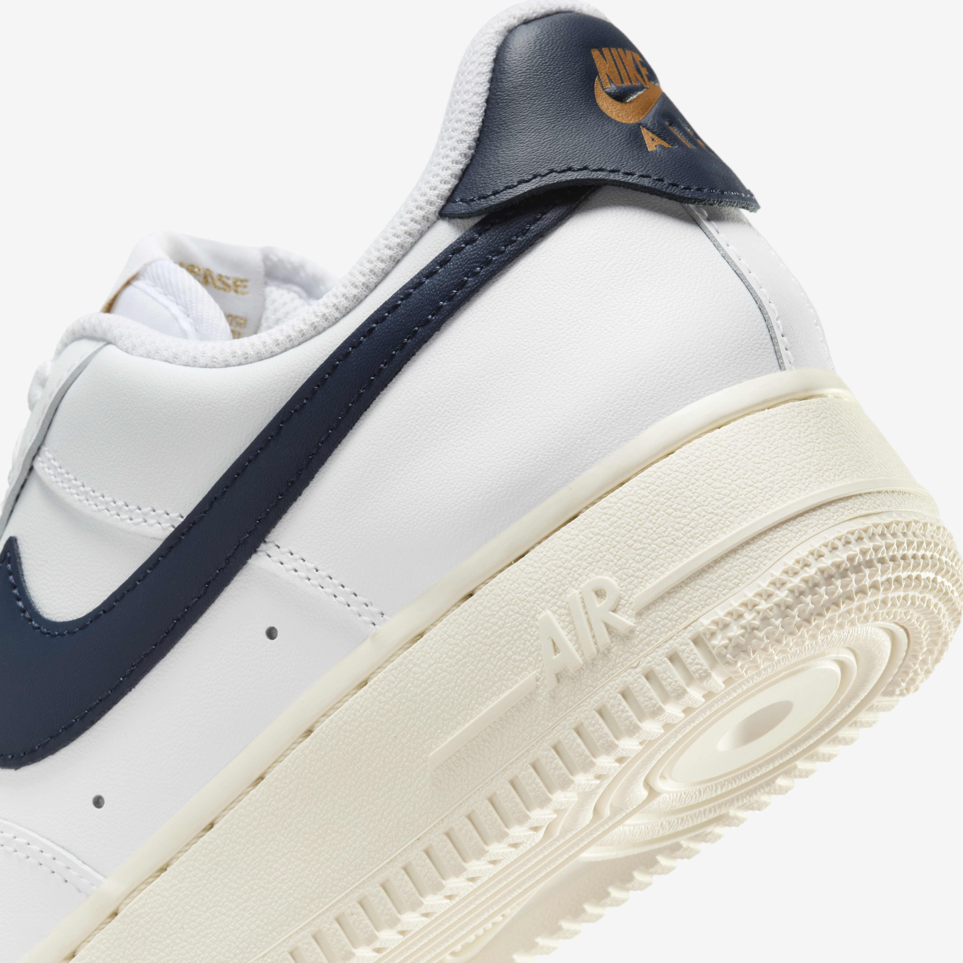 نايكي اير فورس 1 '07 فلاي-ايز image number 7