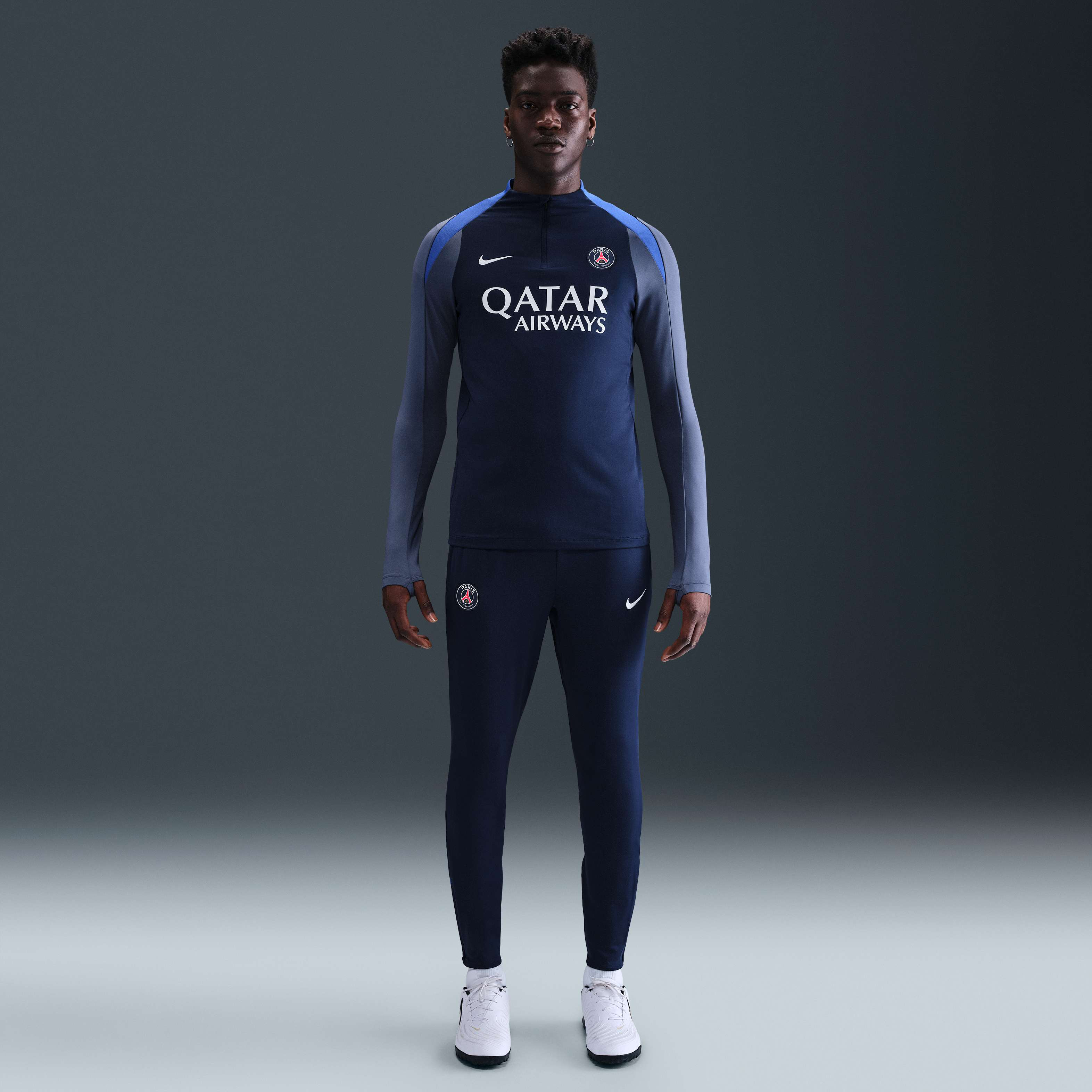 باريس سان-جيرمان سترايك image number 3