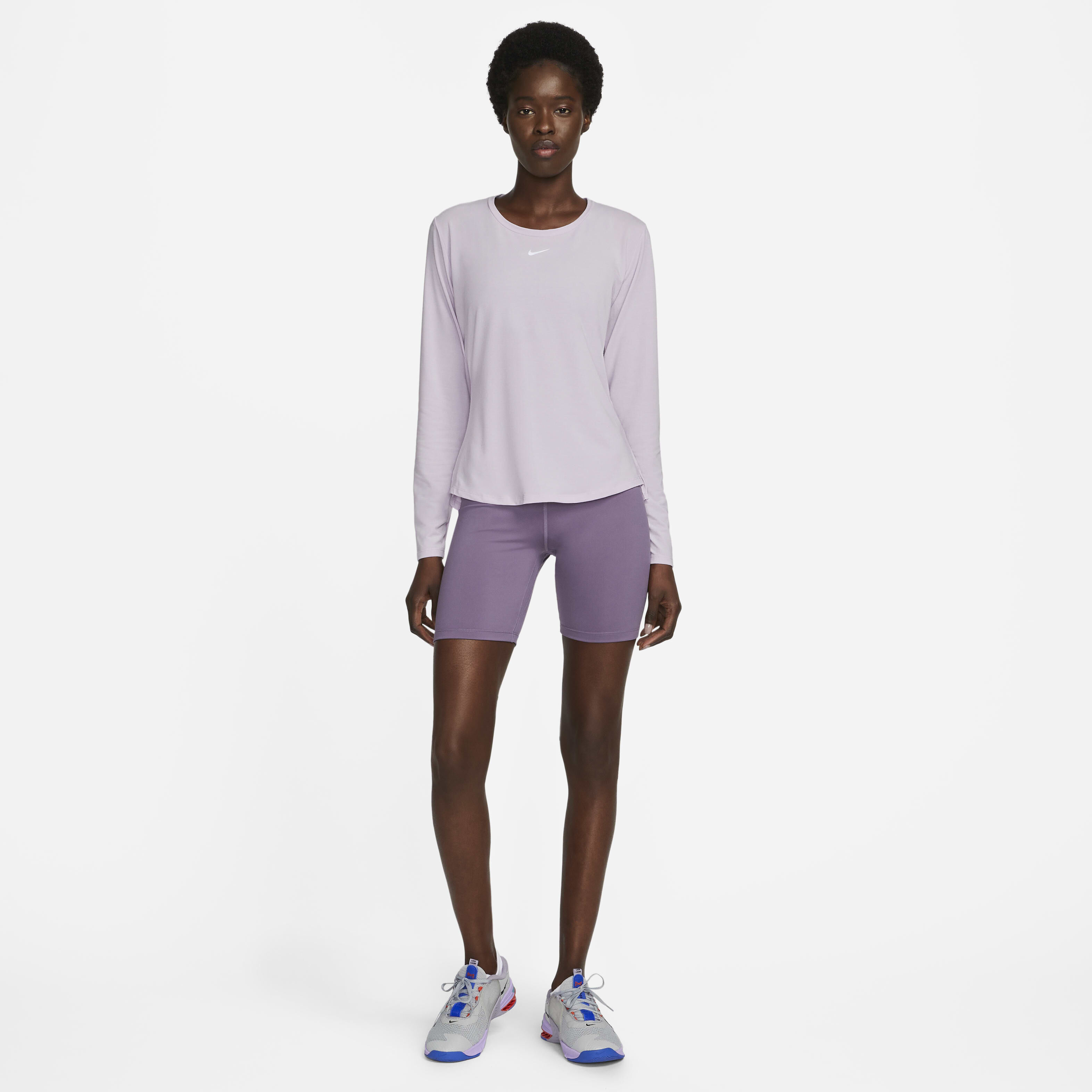 Nike Dri-FIT UV One Luxe image number 4