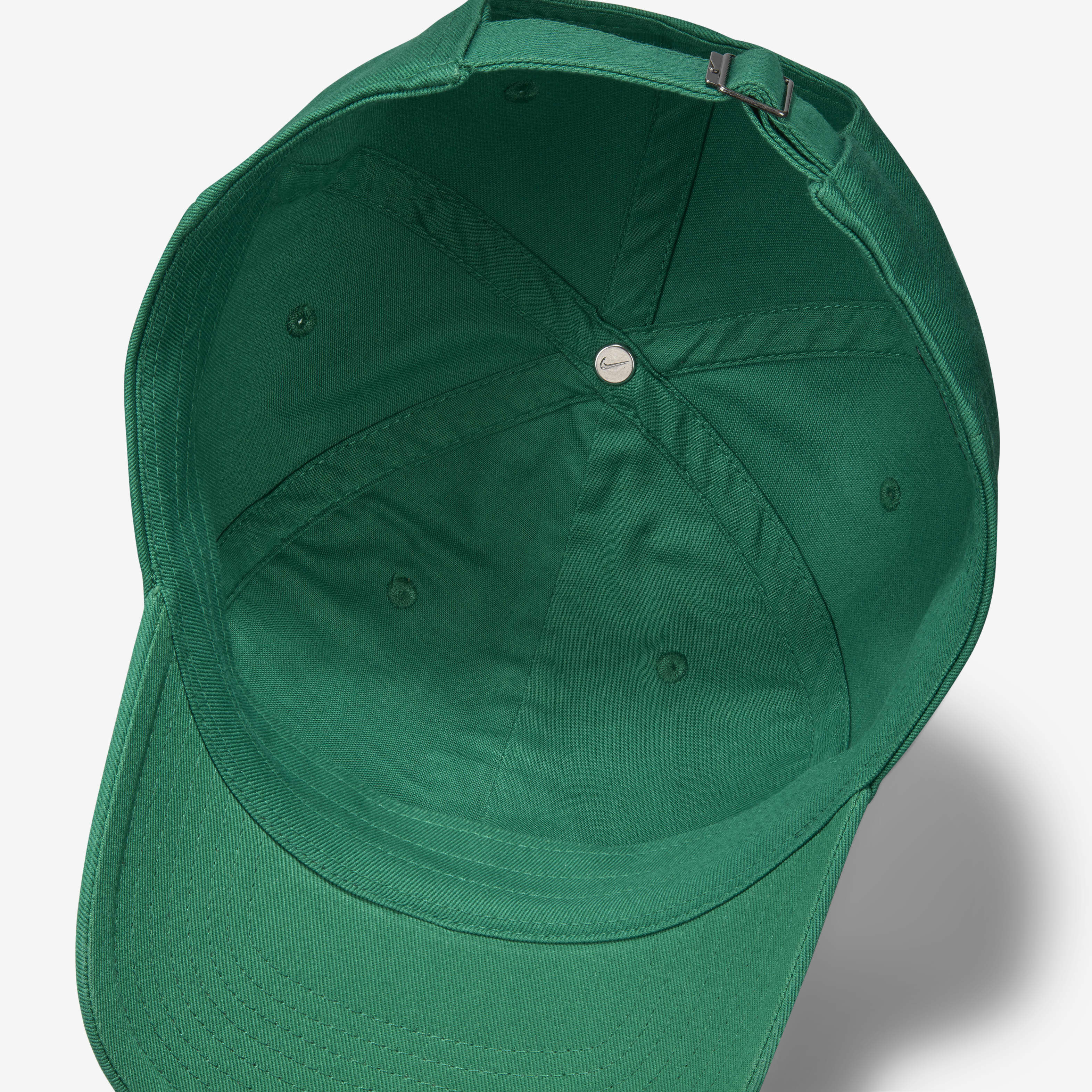 نايكي كلوب image number 4