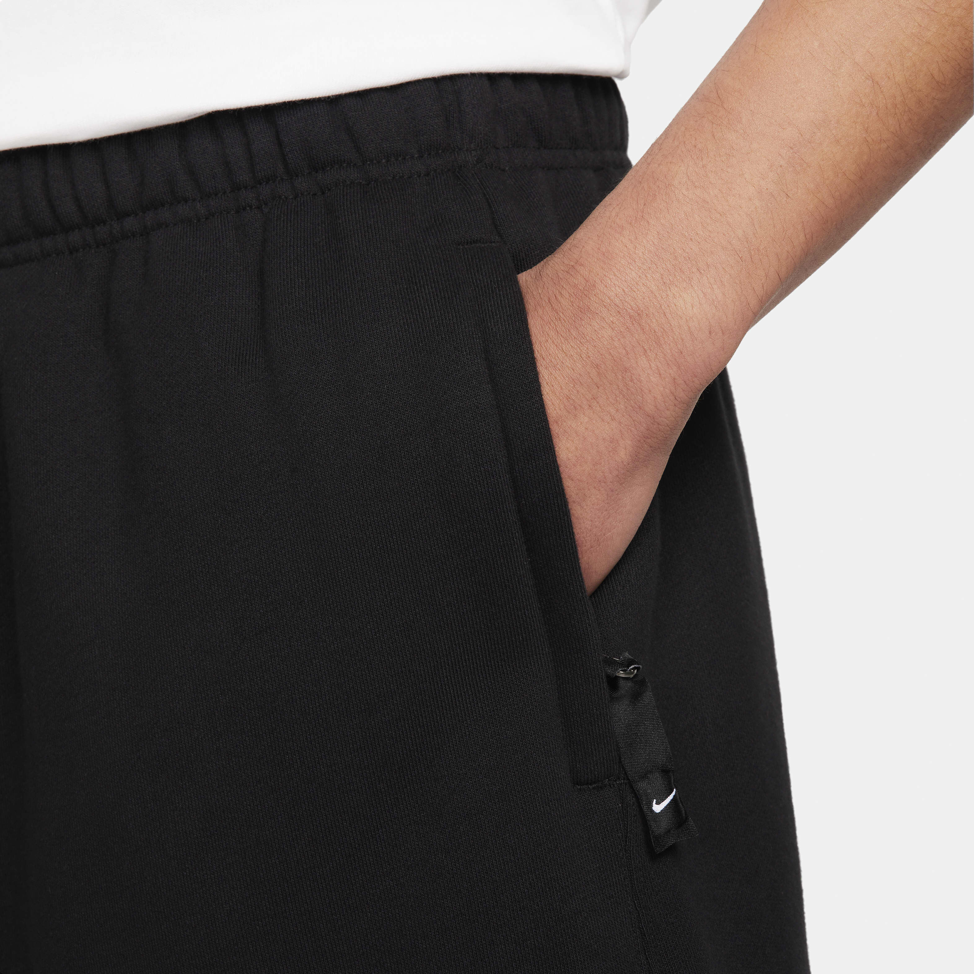 Nike Solo Swoosh image number 4