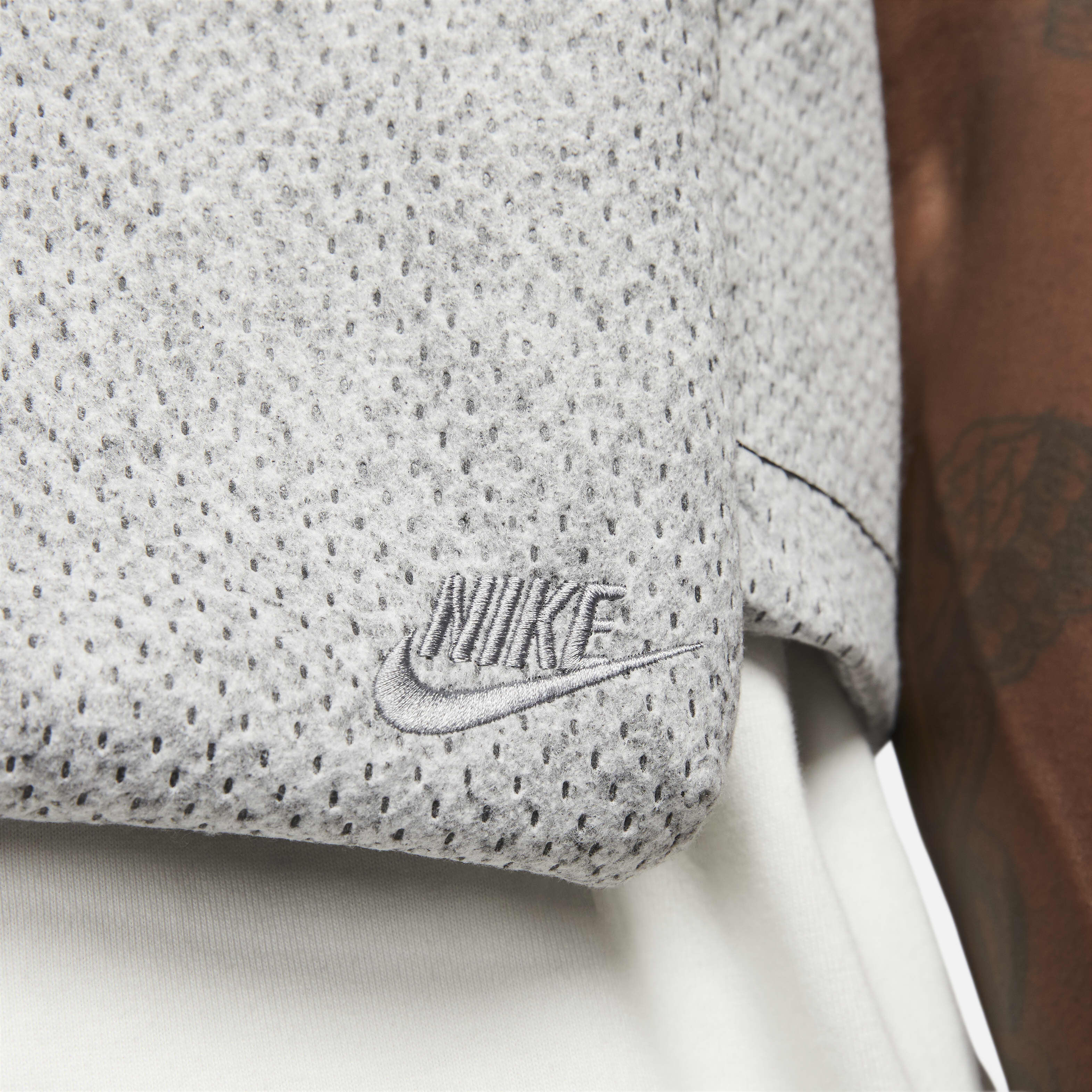 نايكي سبورتسوير تك باك image number 4