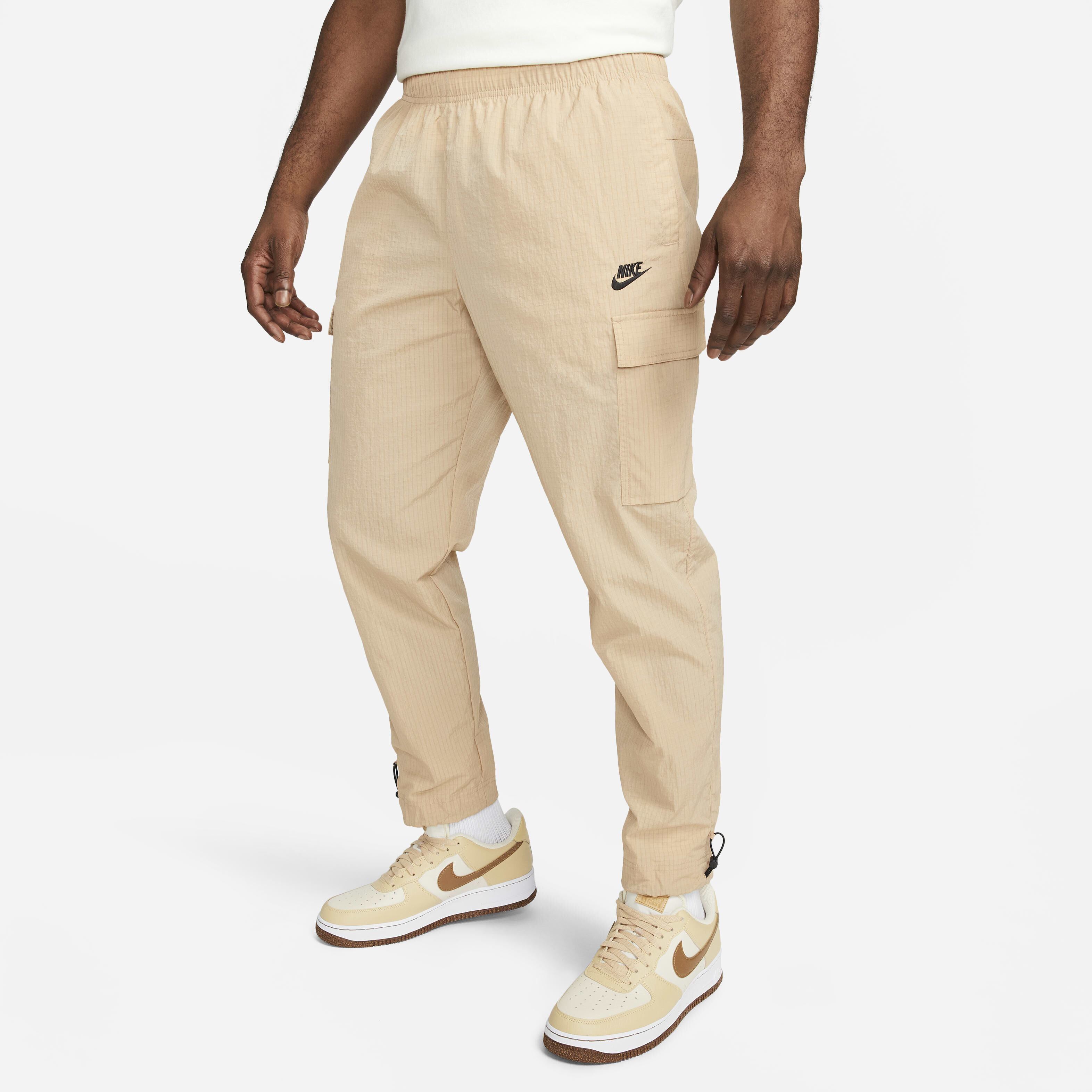 Nike lightweight cargo joggers deals