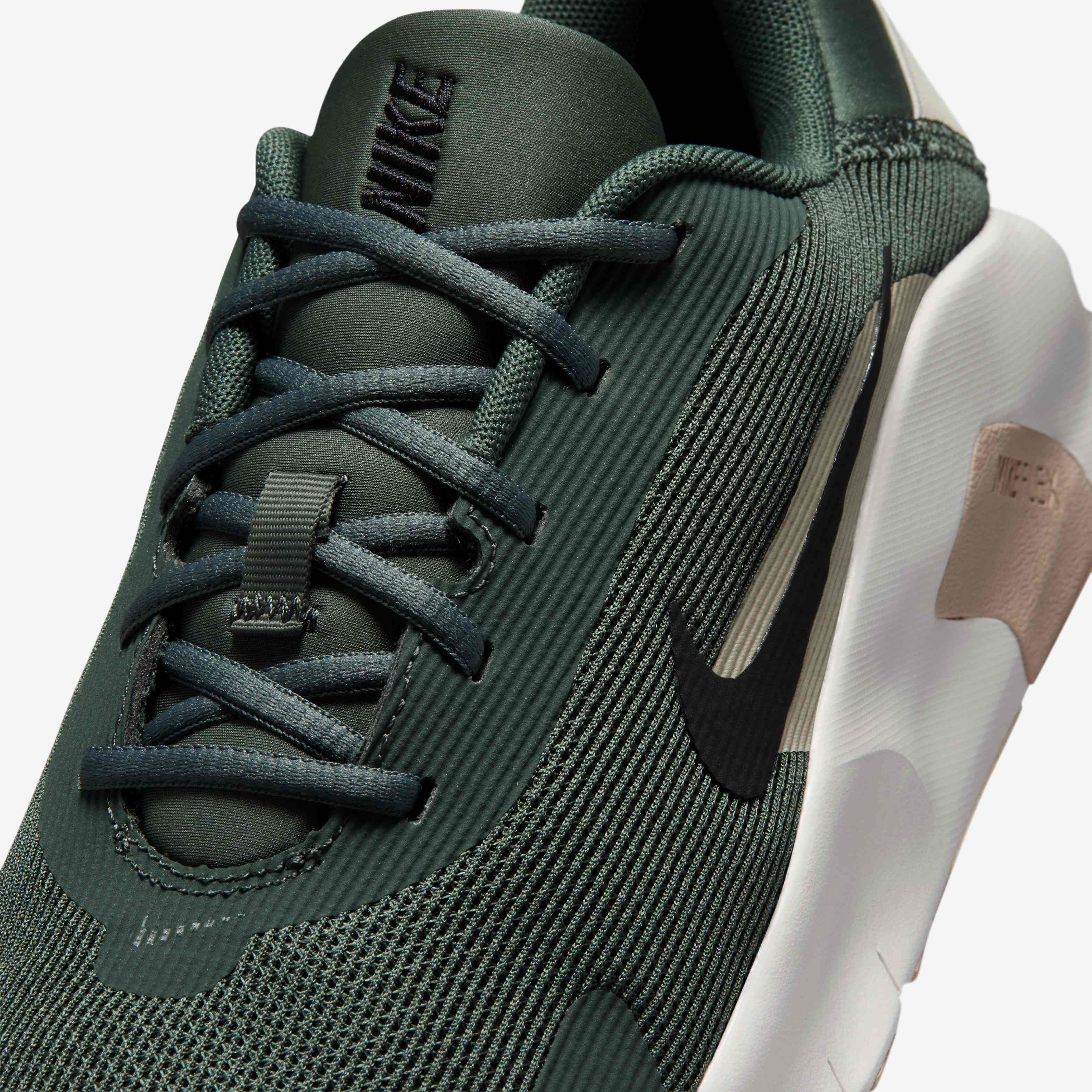 Nike Flex Train image number 6