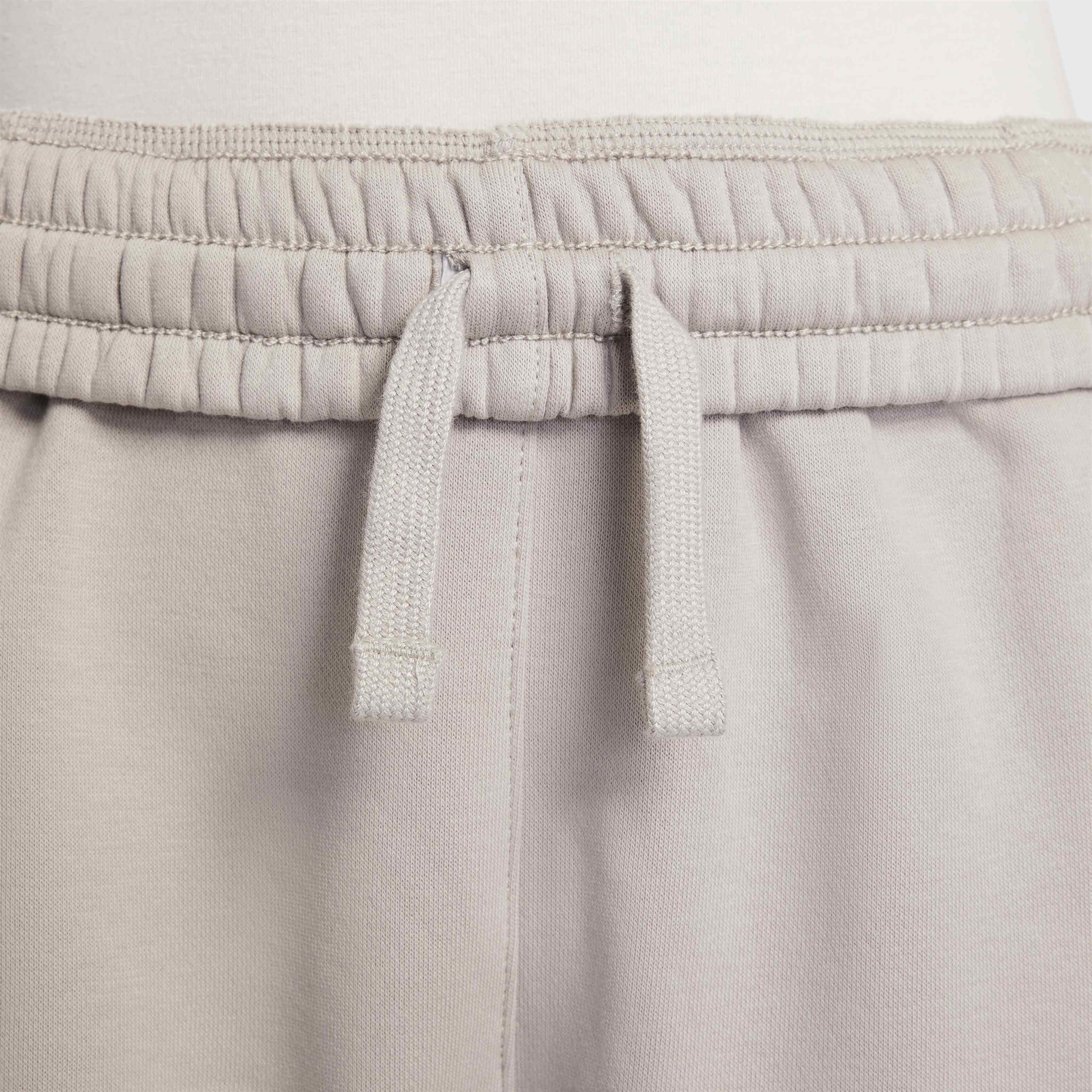 نايكي سبورتسوير كلوب فليس image number 2