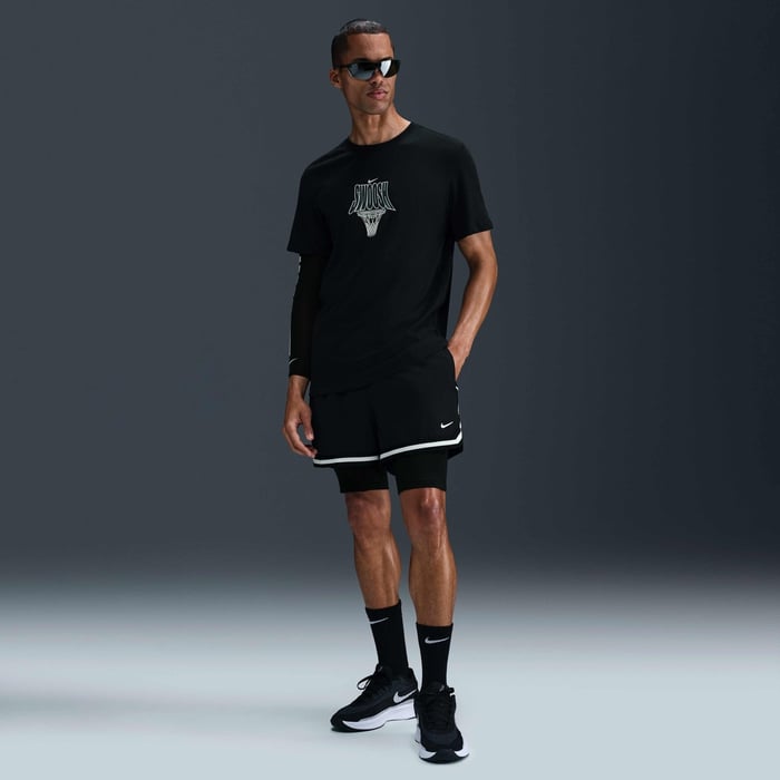 Nike image number 3 Nike image number 3