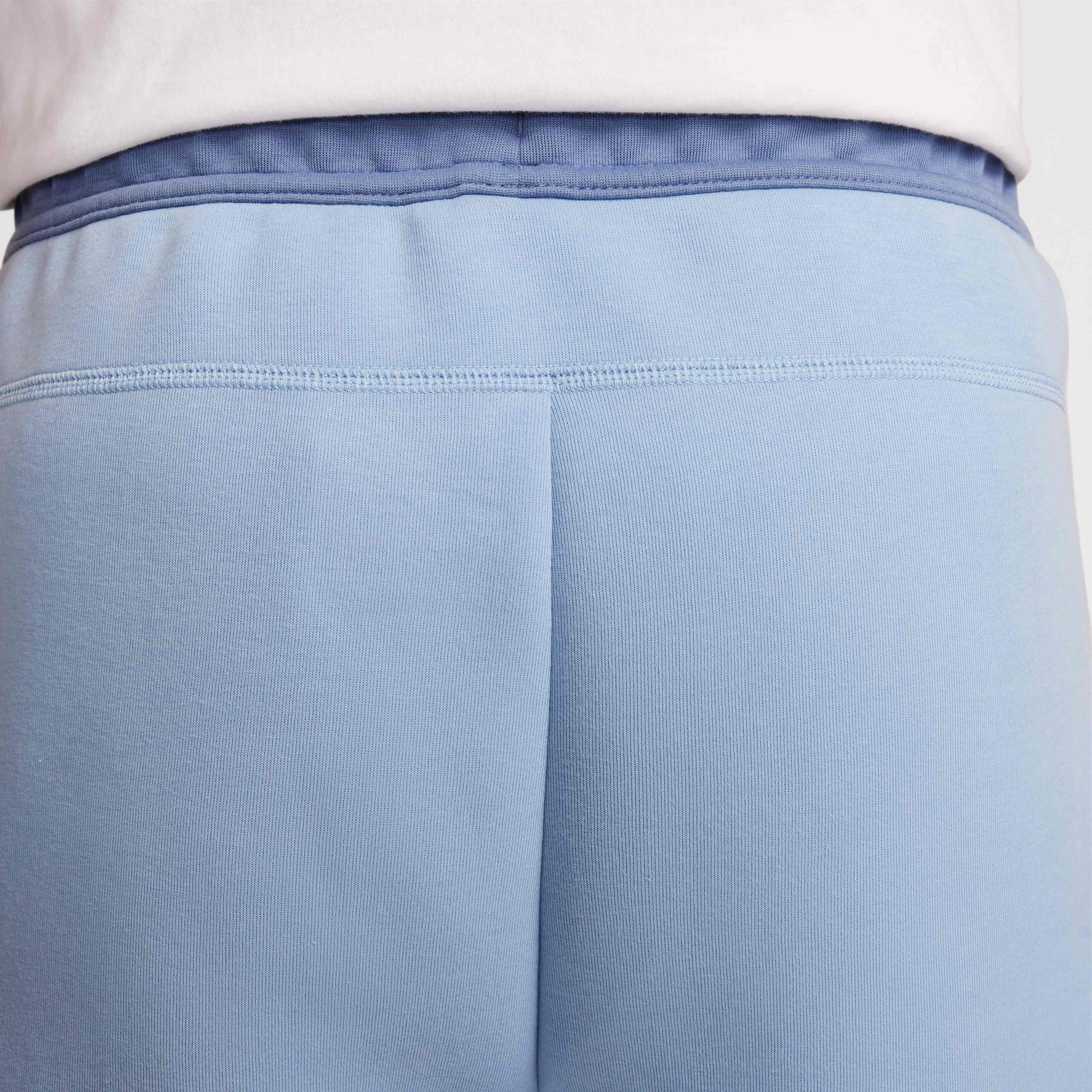 Nike Sportswear Tech Fleece image number 6