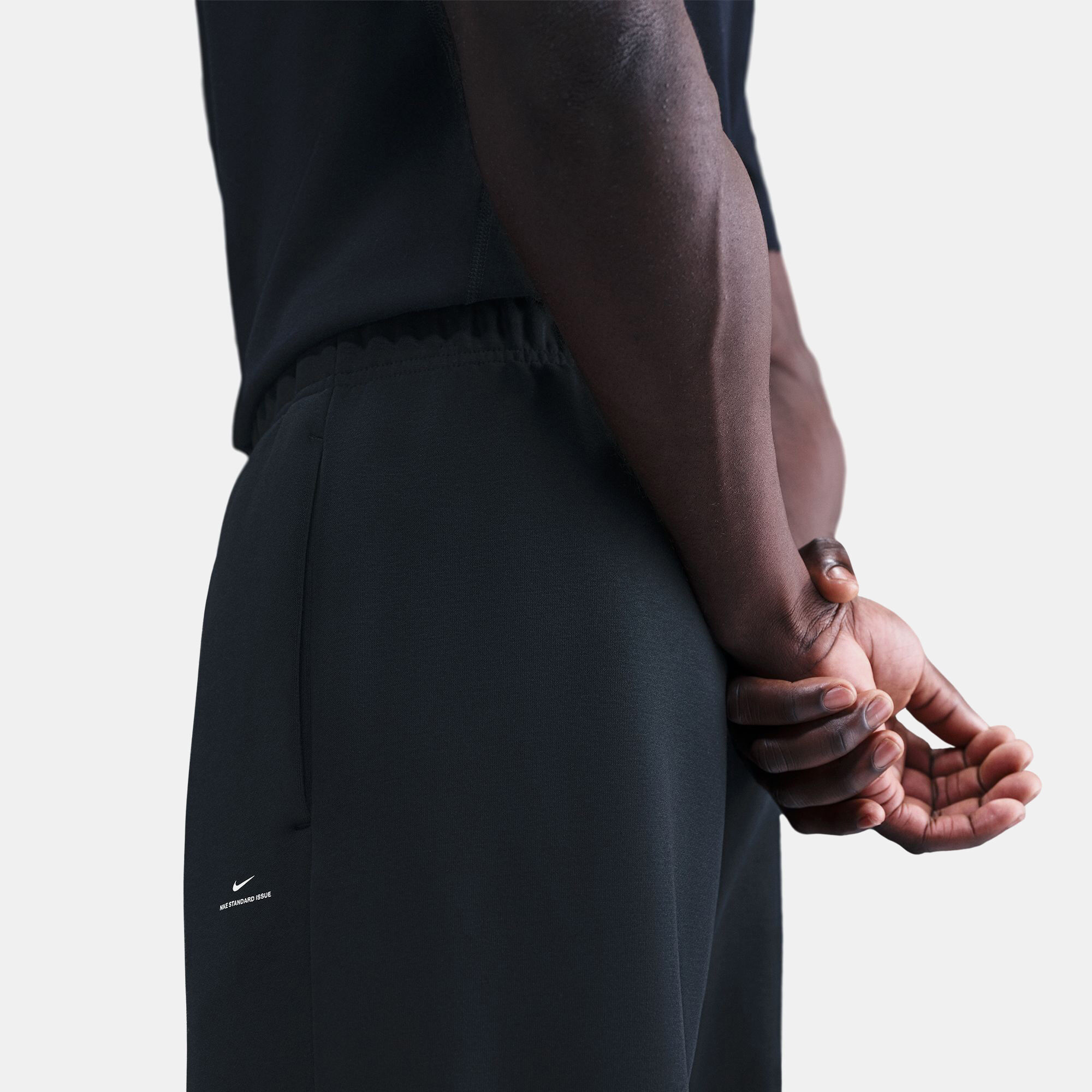 Nike Standard Issue image number 5